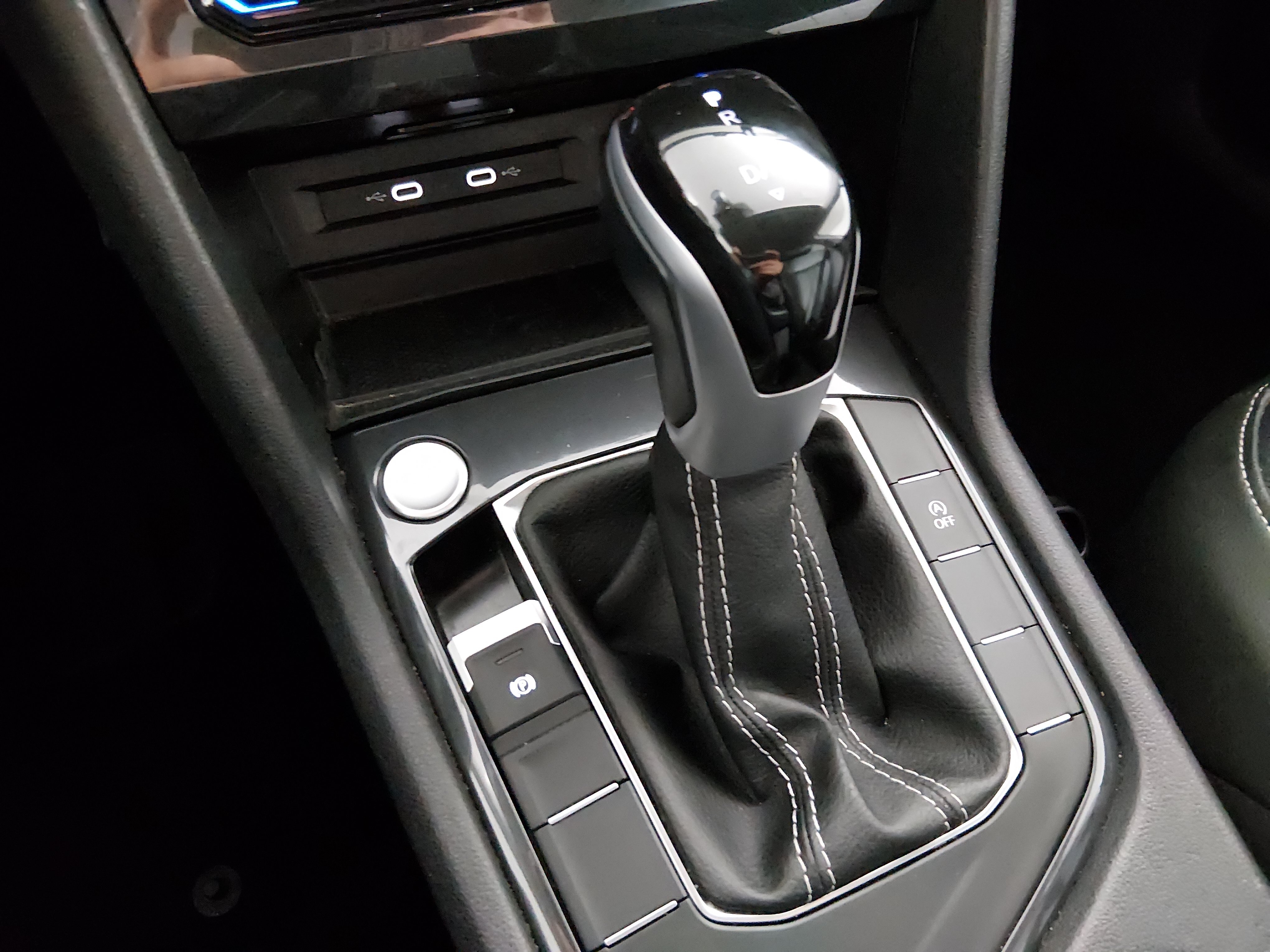 2024 Volkswagen Tiguan SE - Photo 16