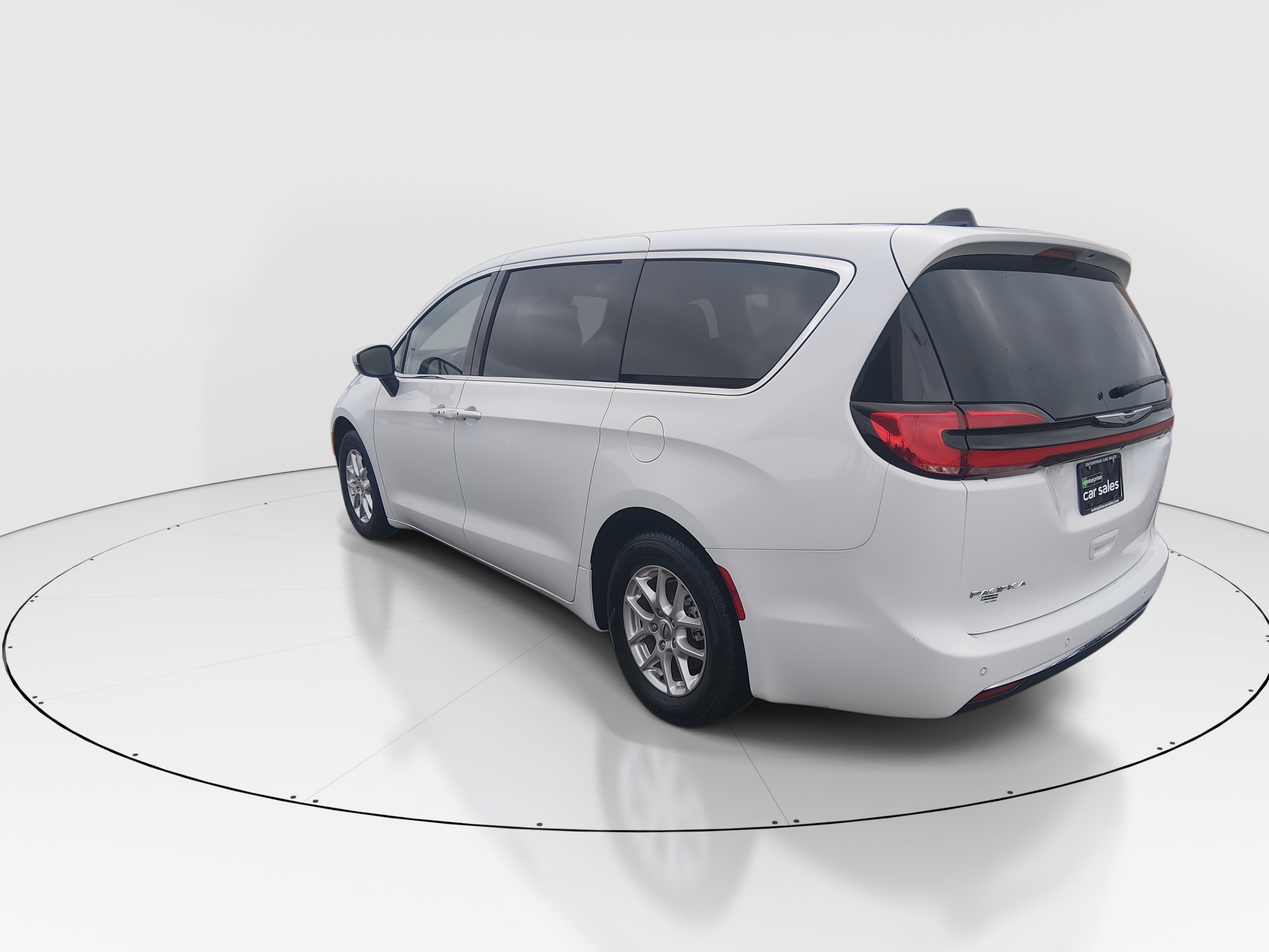 2023 Chrysler Pacifica Touring L - Photo 5