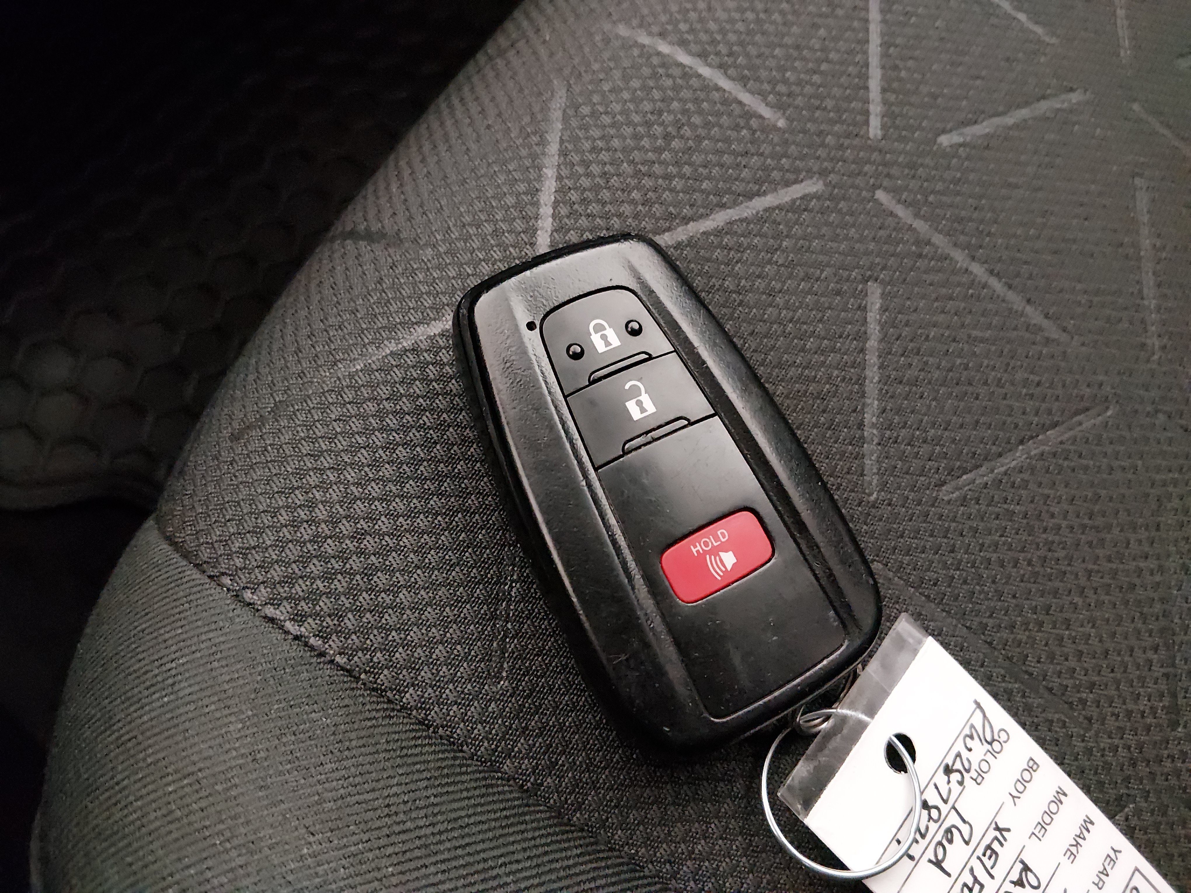 2023 Toyota RAV4 XLE - Photo 15