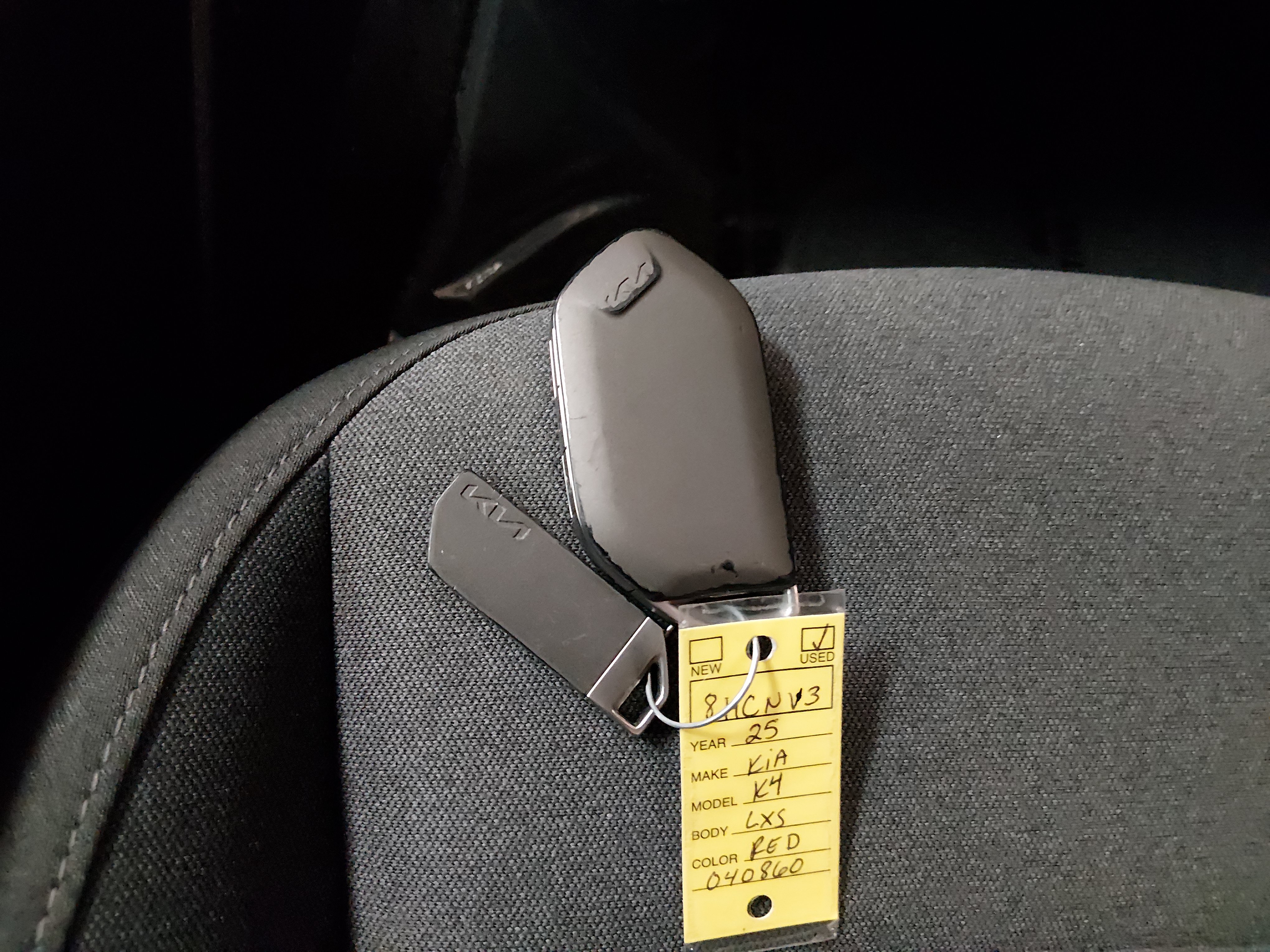 2025 Kia K4 LXS - Photo 15