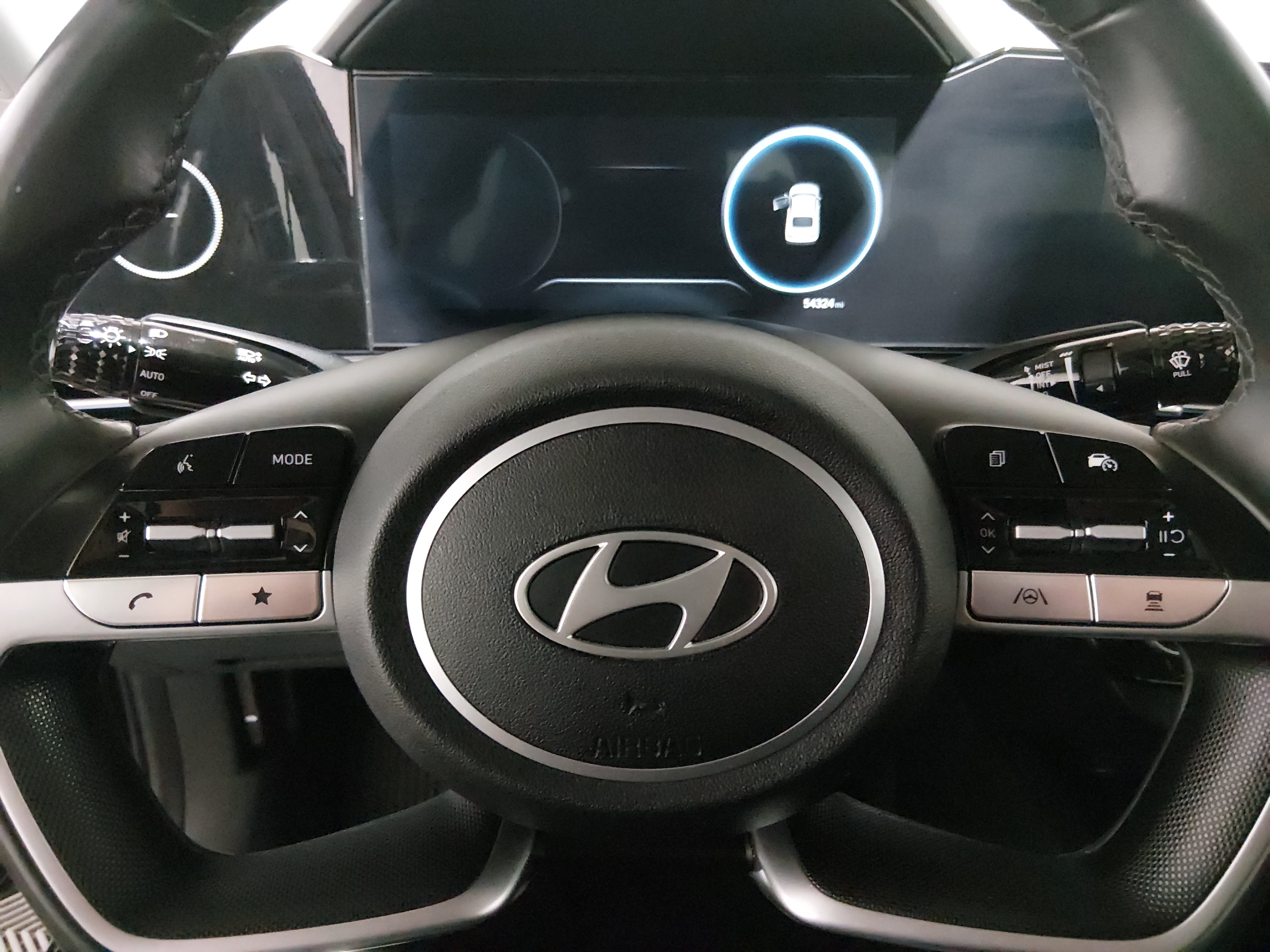 2025 Hyundai Elantra SEL - Photo 12