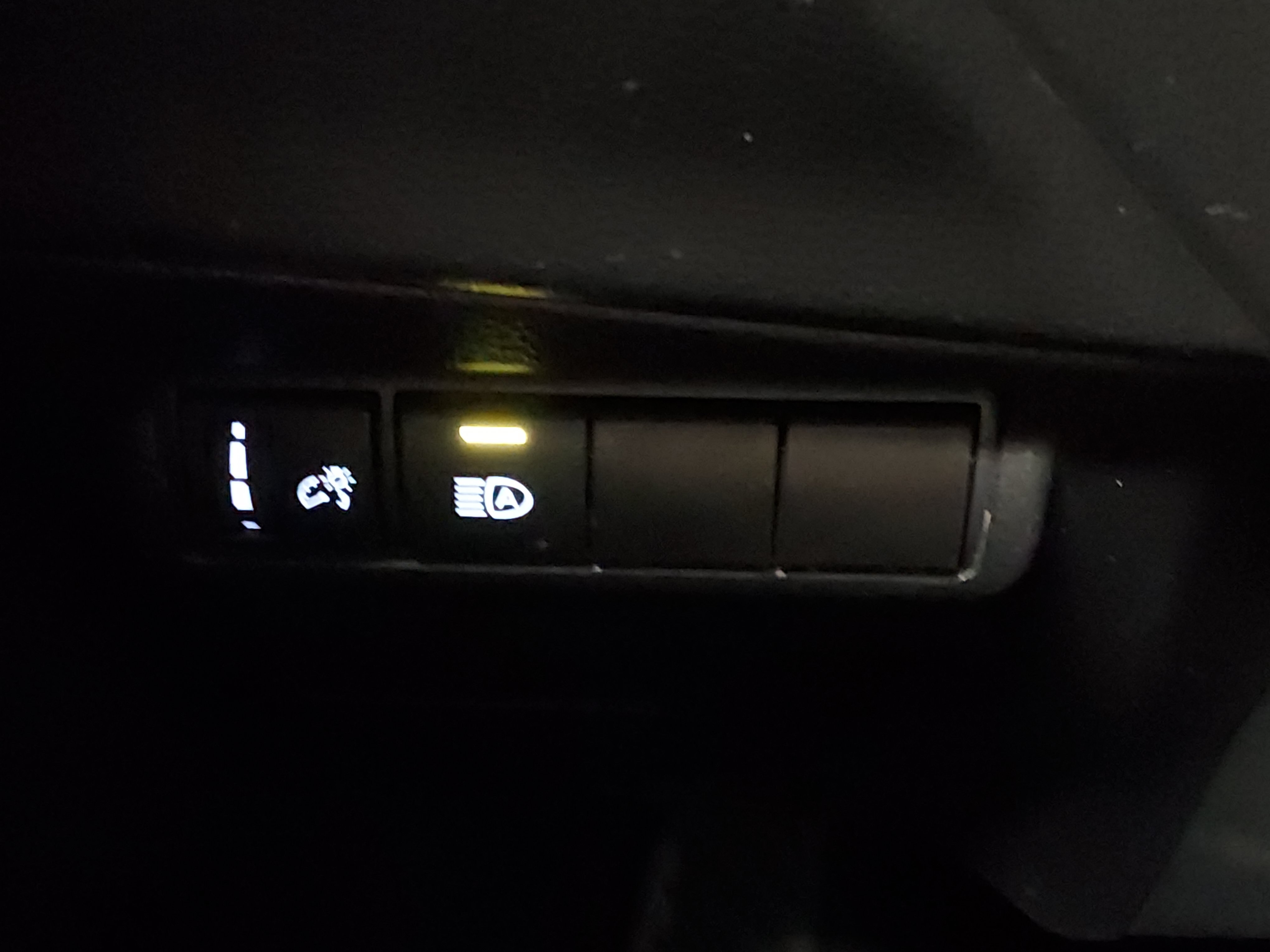 2024 Toyota Corolla Cross XLE - Photo 13