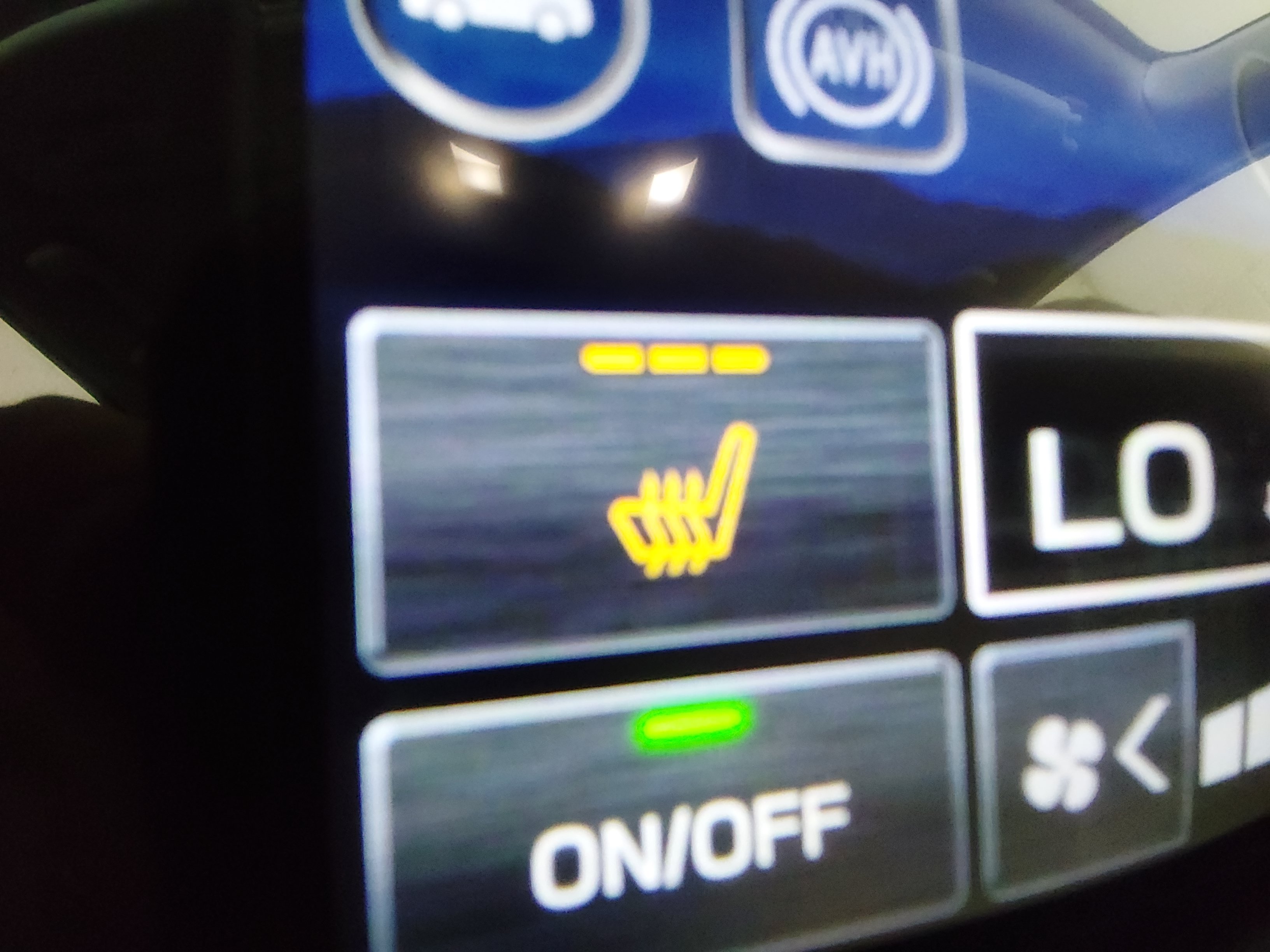 2025 Subaru Ascent Premium - Photo 18