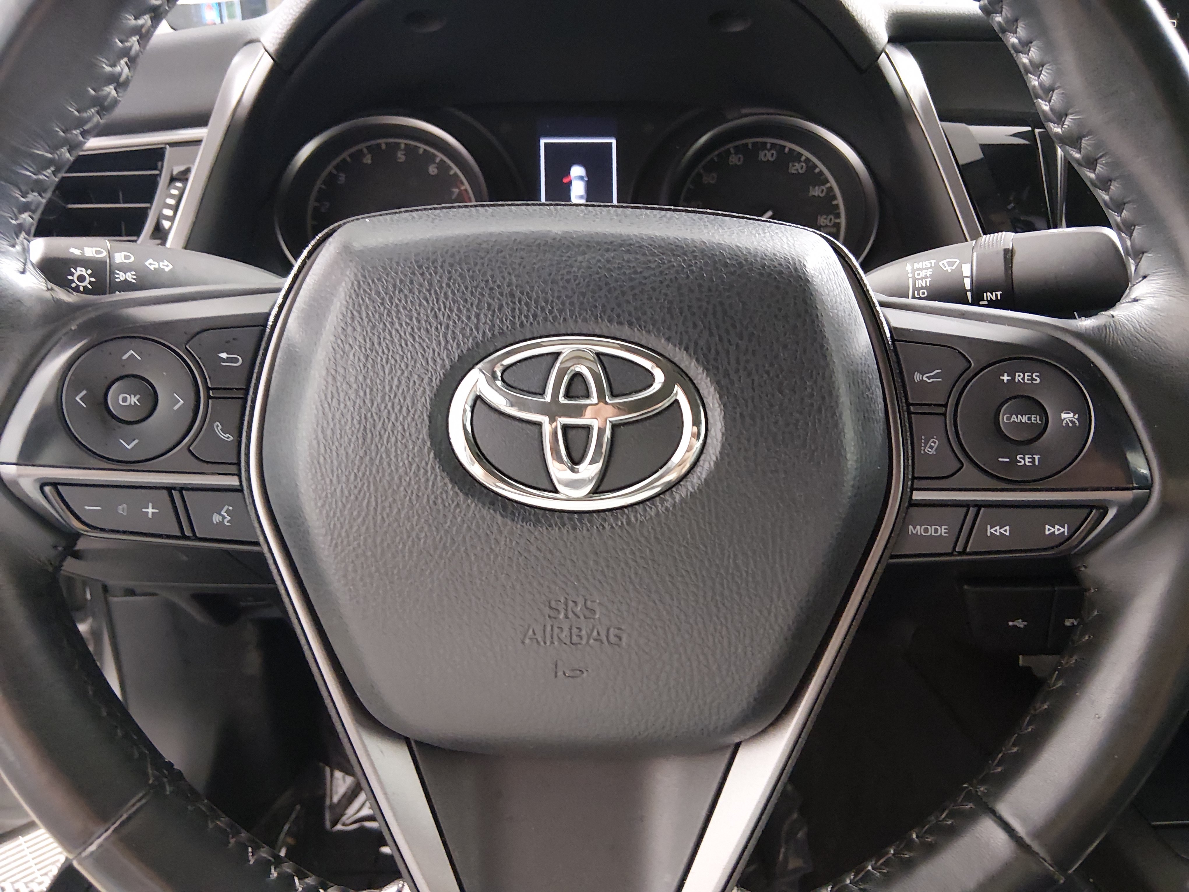 2024 Toyota Camry SE - Photo 12