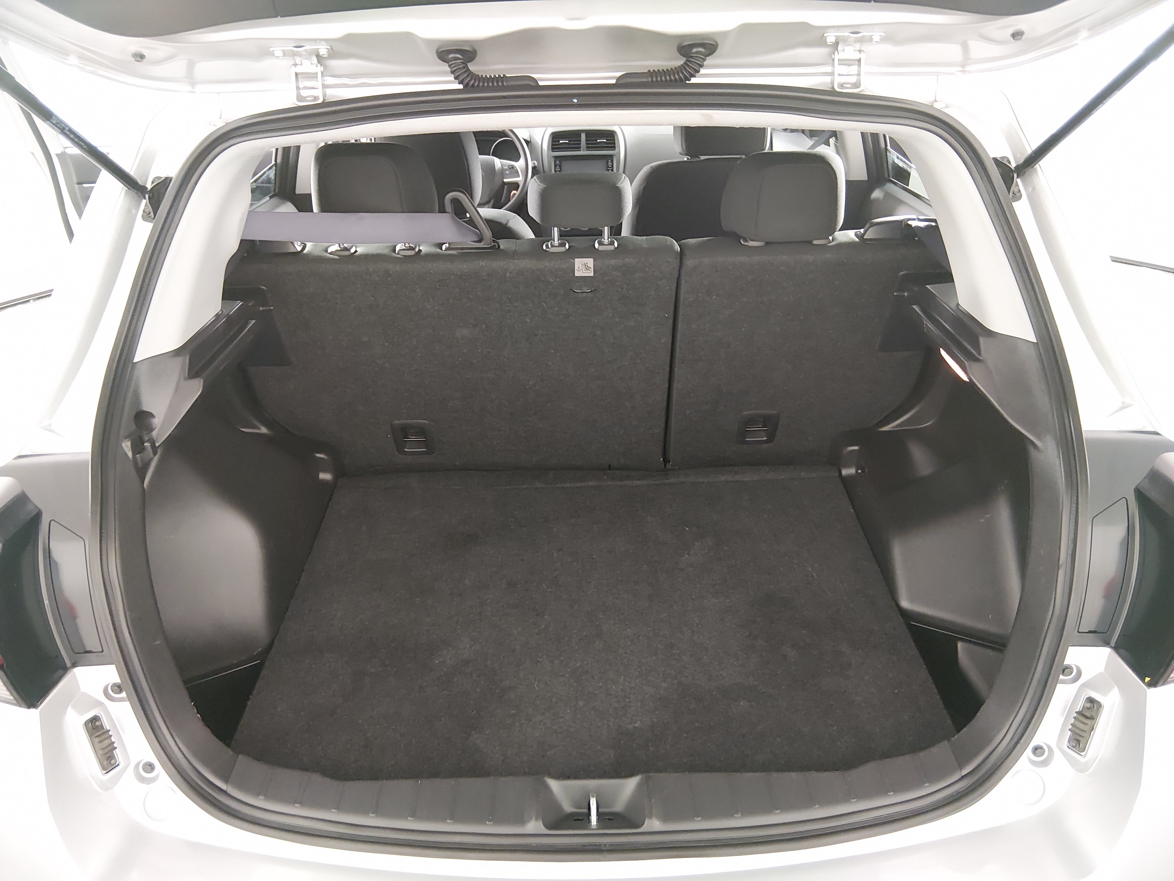 2024 Mitsubishi Outlander Sport ES - Photo 11