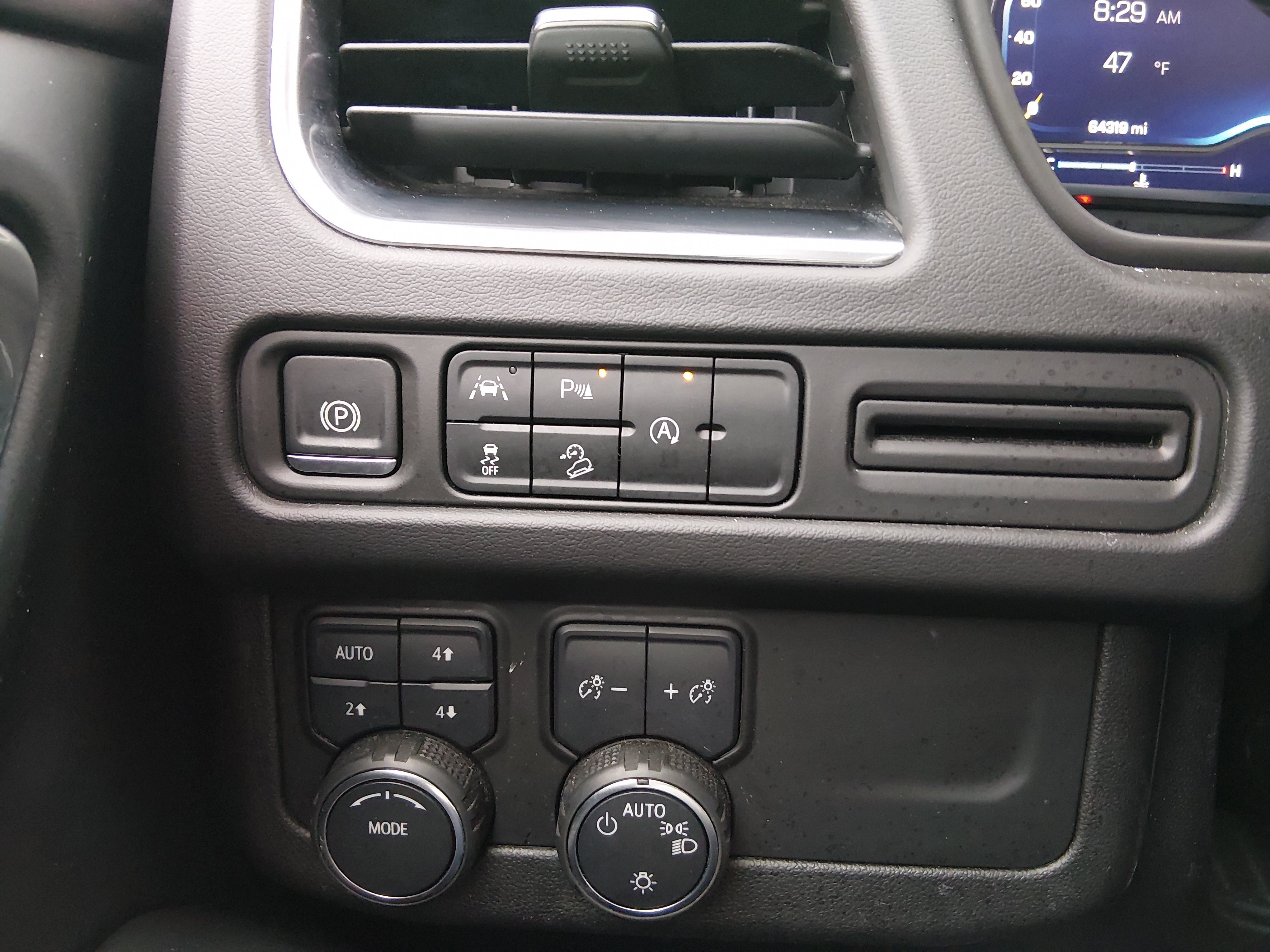 2024 Chevrolet Tahoe Premier - Photo 12