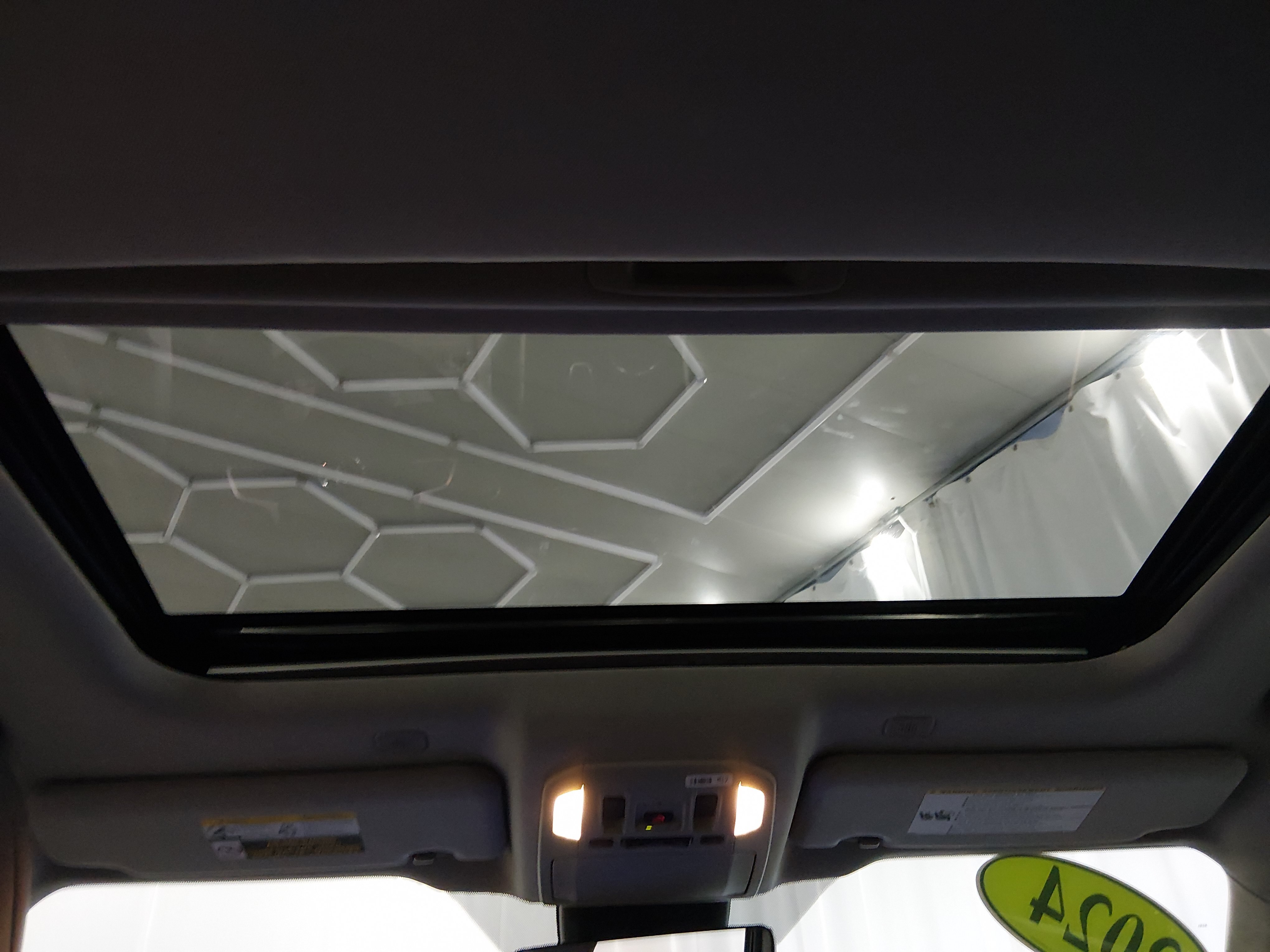 2024 Toyota Highlander XLE - Photo 21