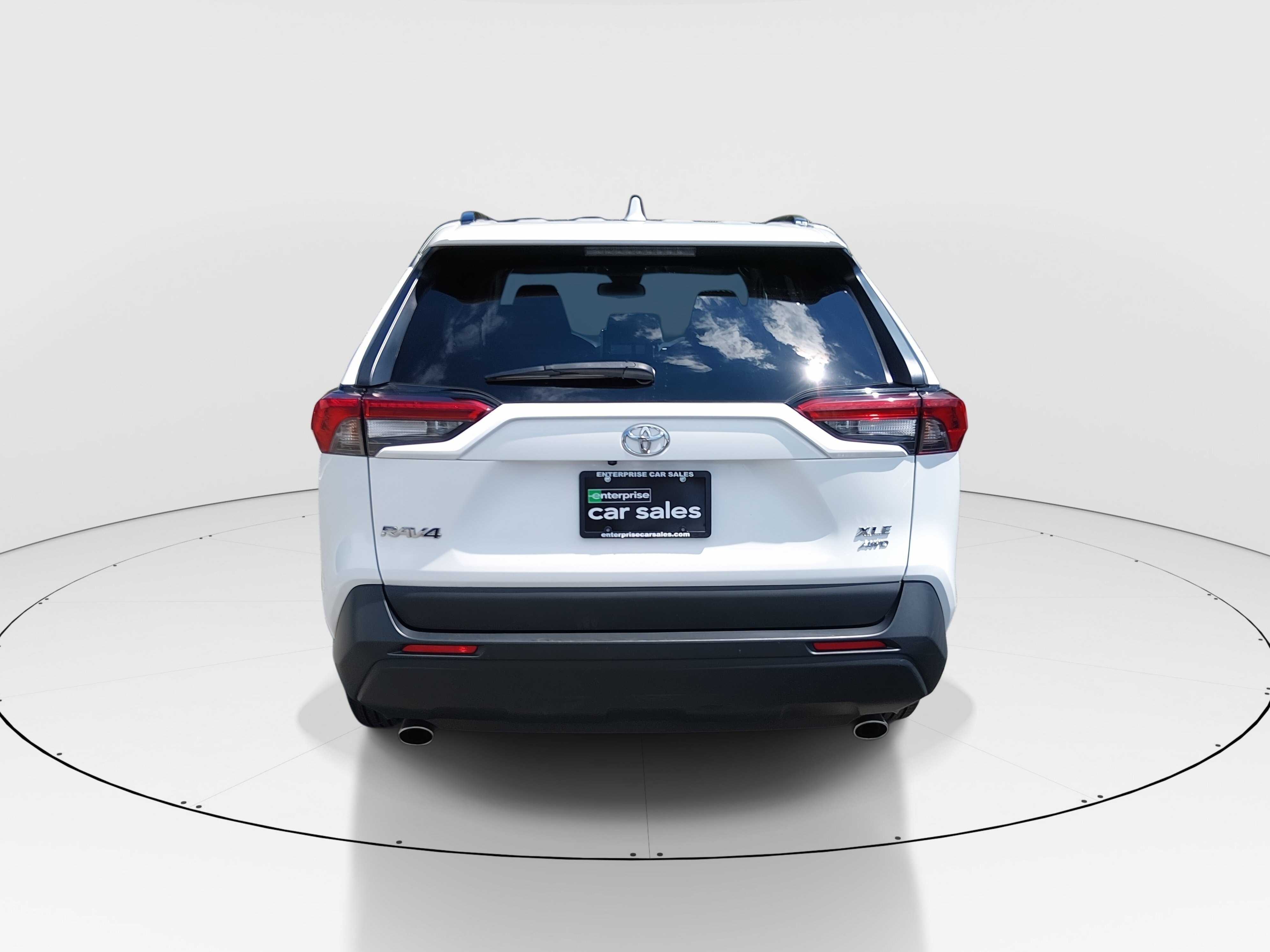 2023 Toyota RAV4 XLE - Photo 6