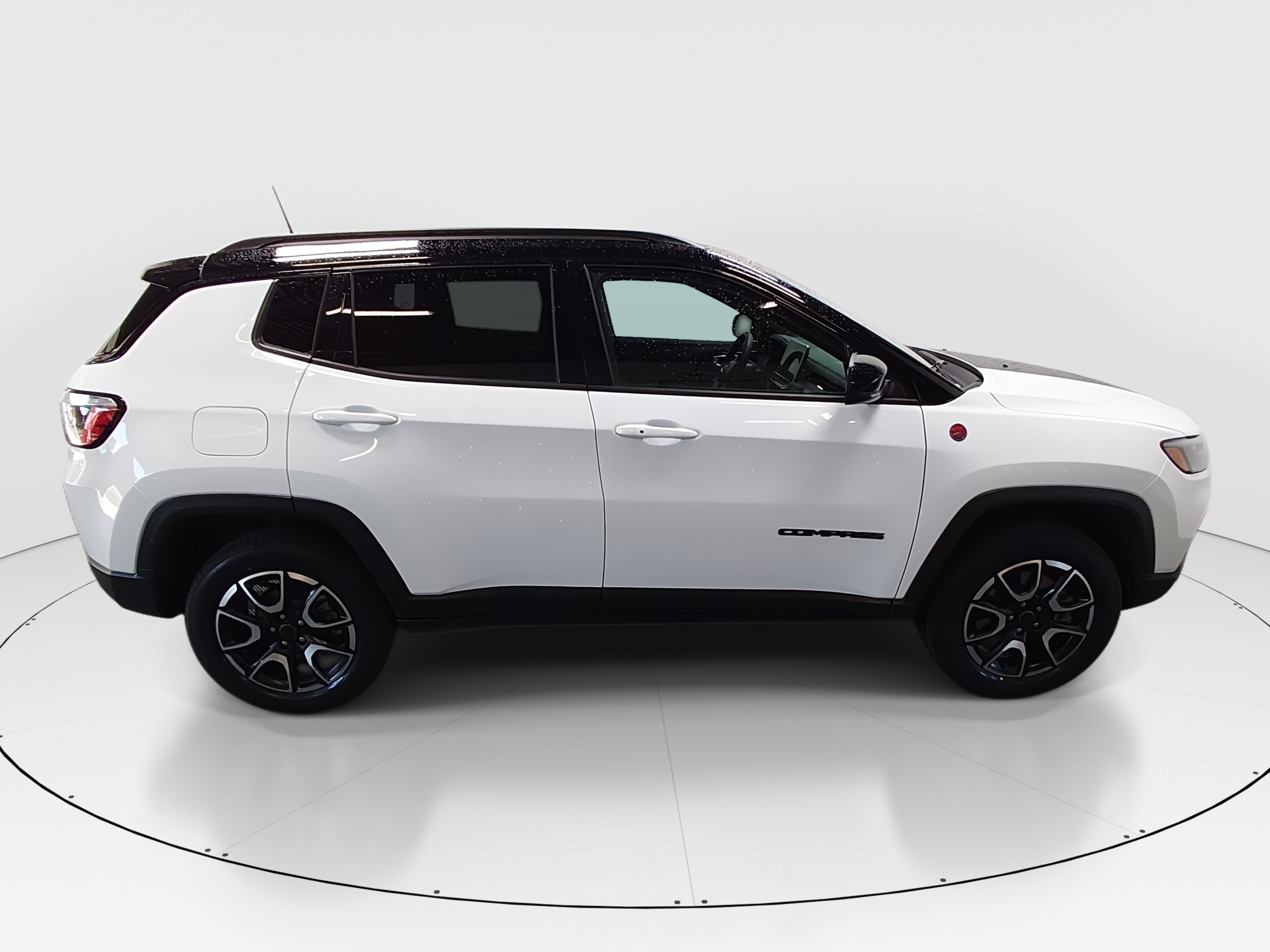 2025 Jeep Compass Trailhawk - Photo 8