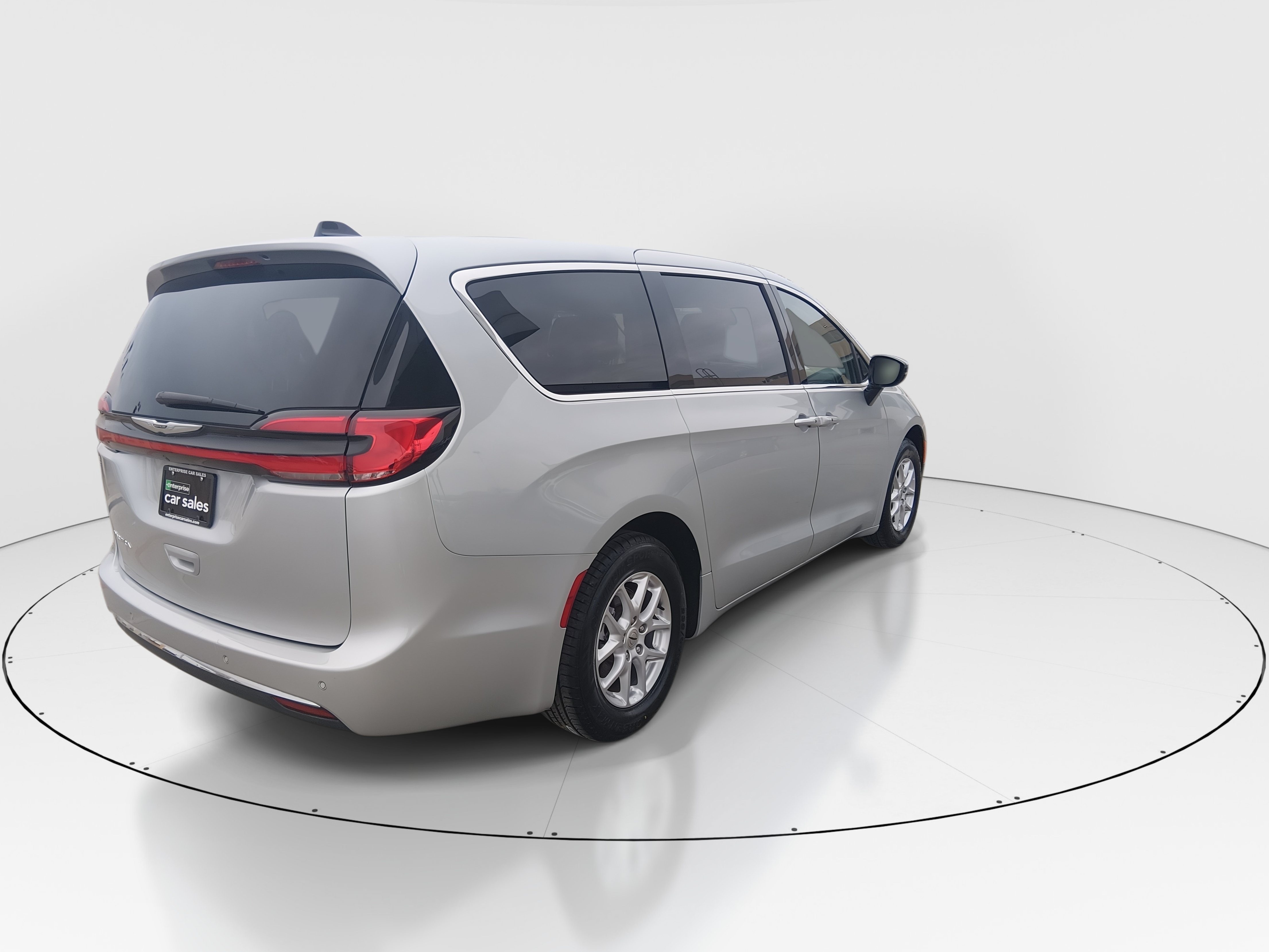 2024 Chrysler Pacifica Touring L - Photo 7