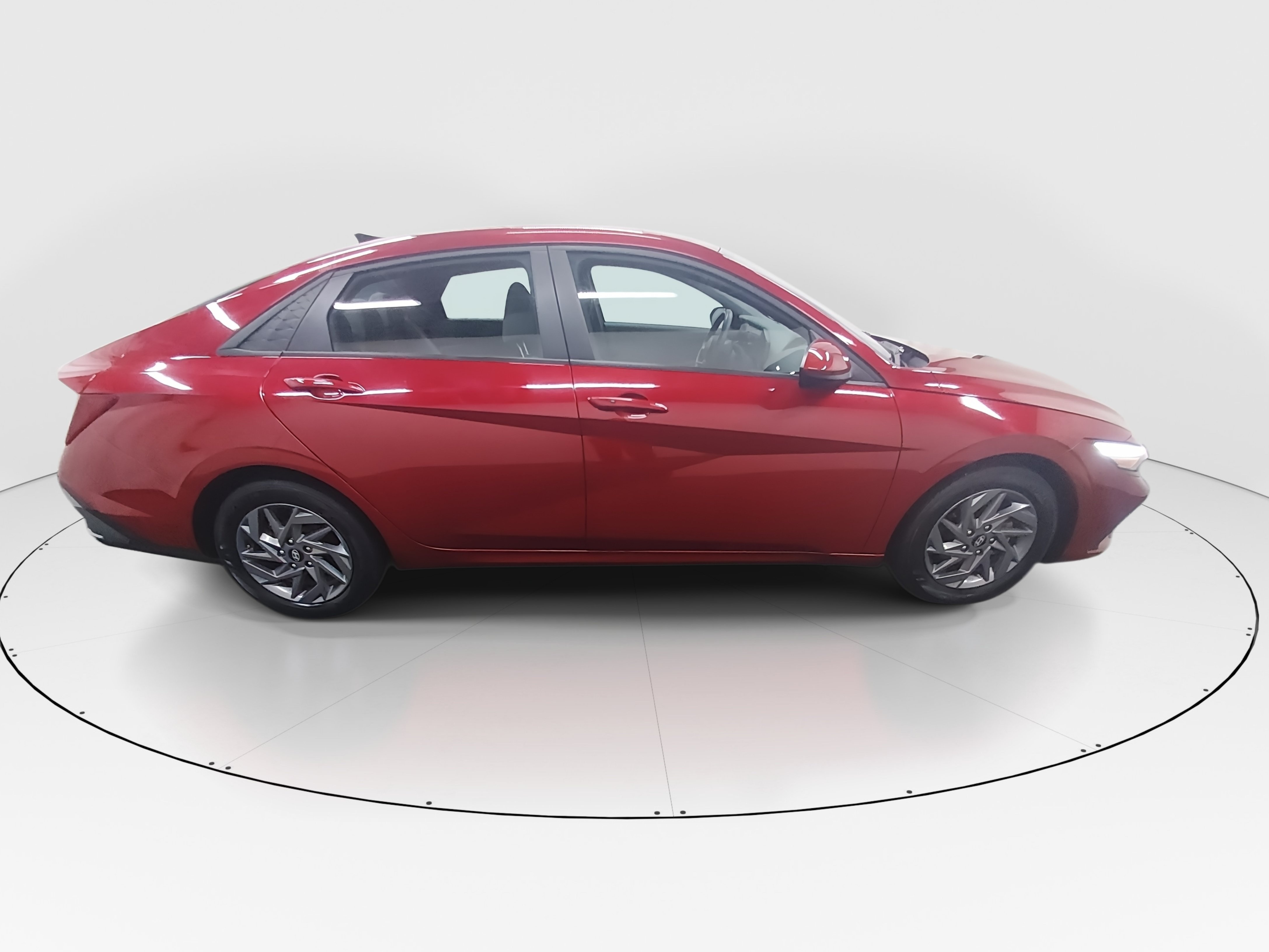 2024 Hyundai Elantra SEL - Photo 8