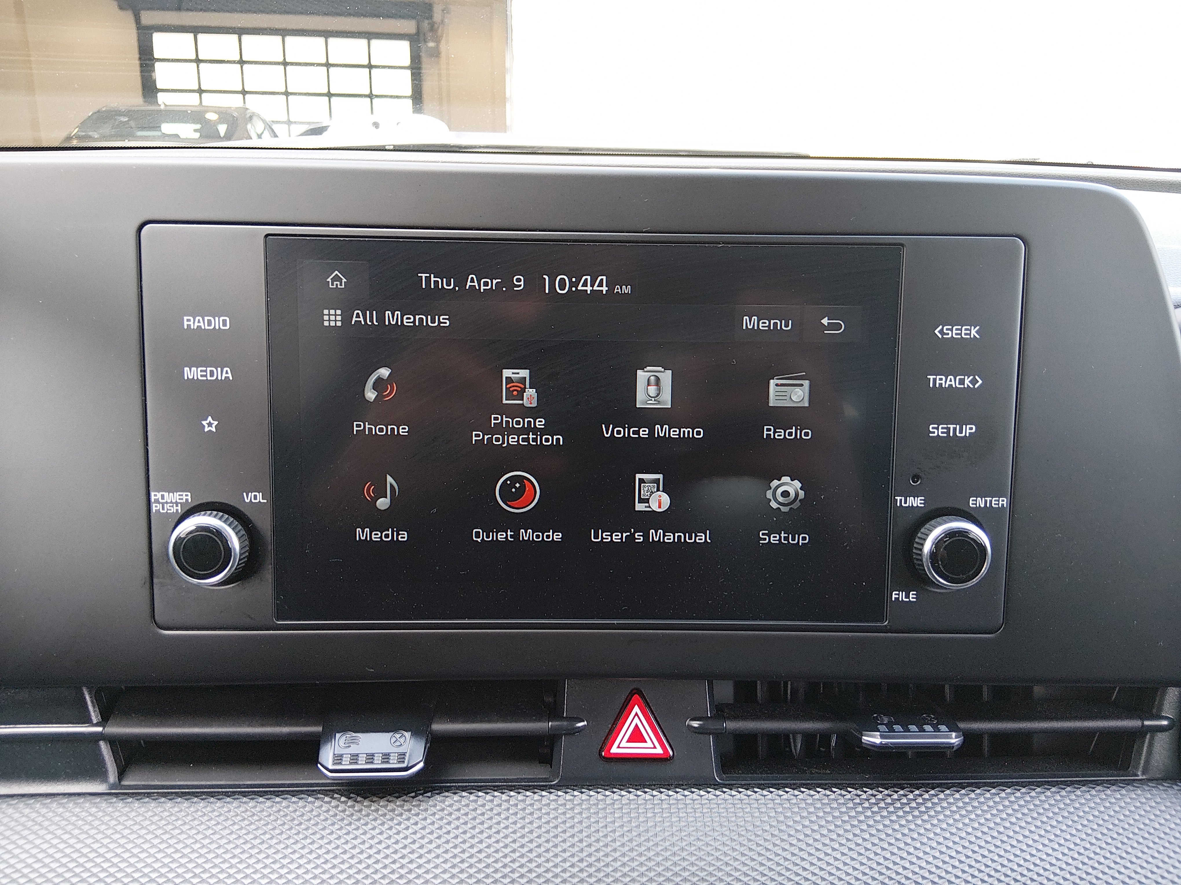 2025 Kia Sportage LX - Photo 18