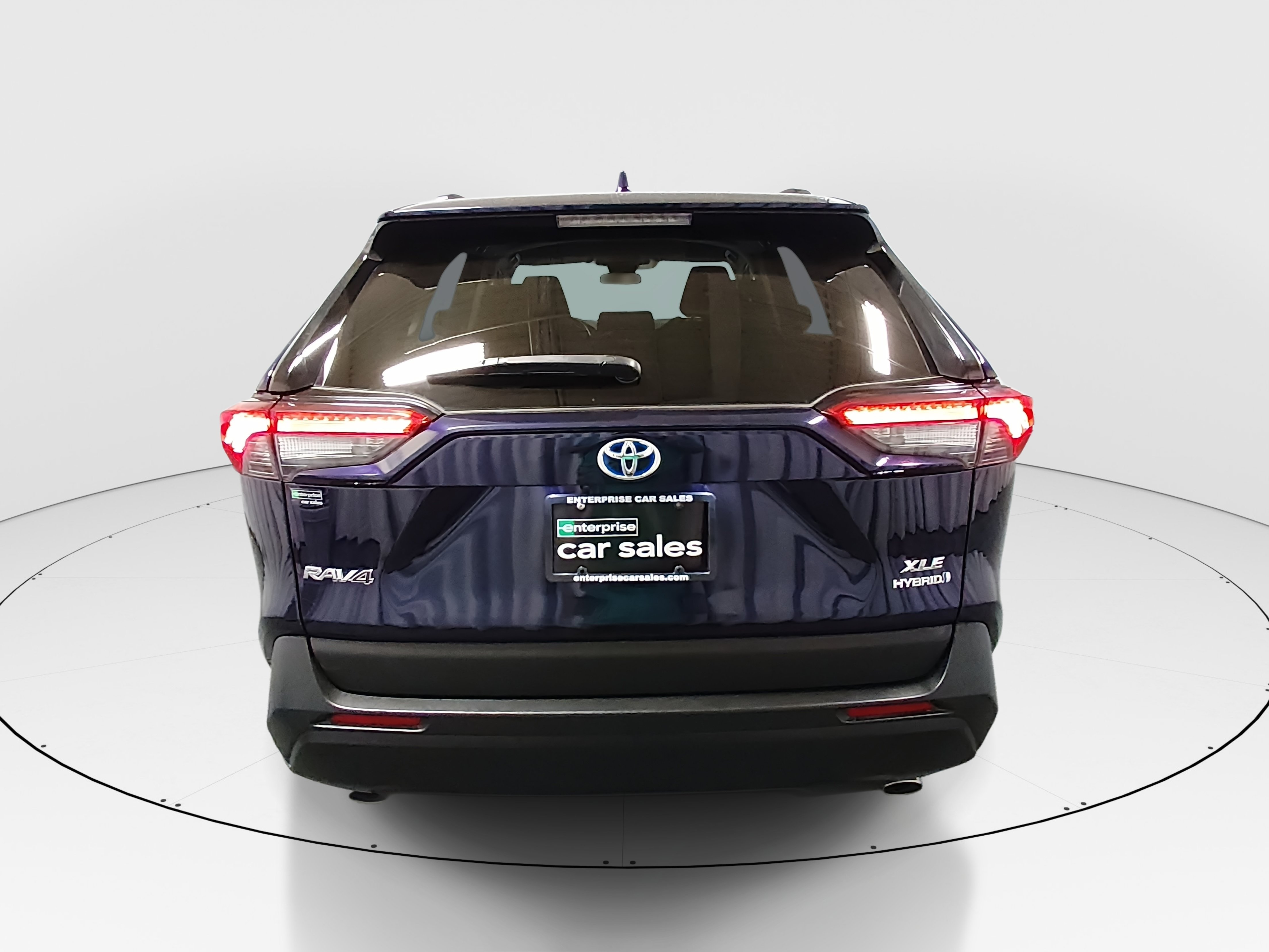 2024 Toyota RAV4 XLE - Photo 6