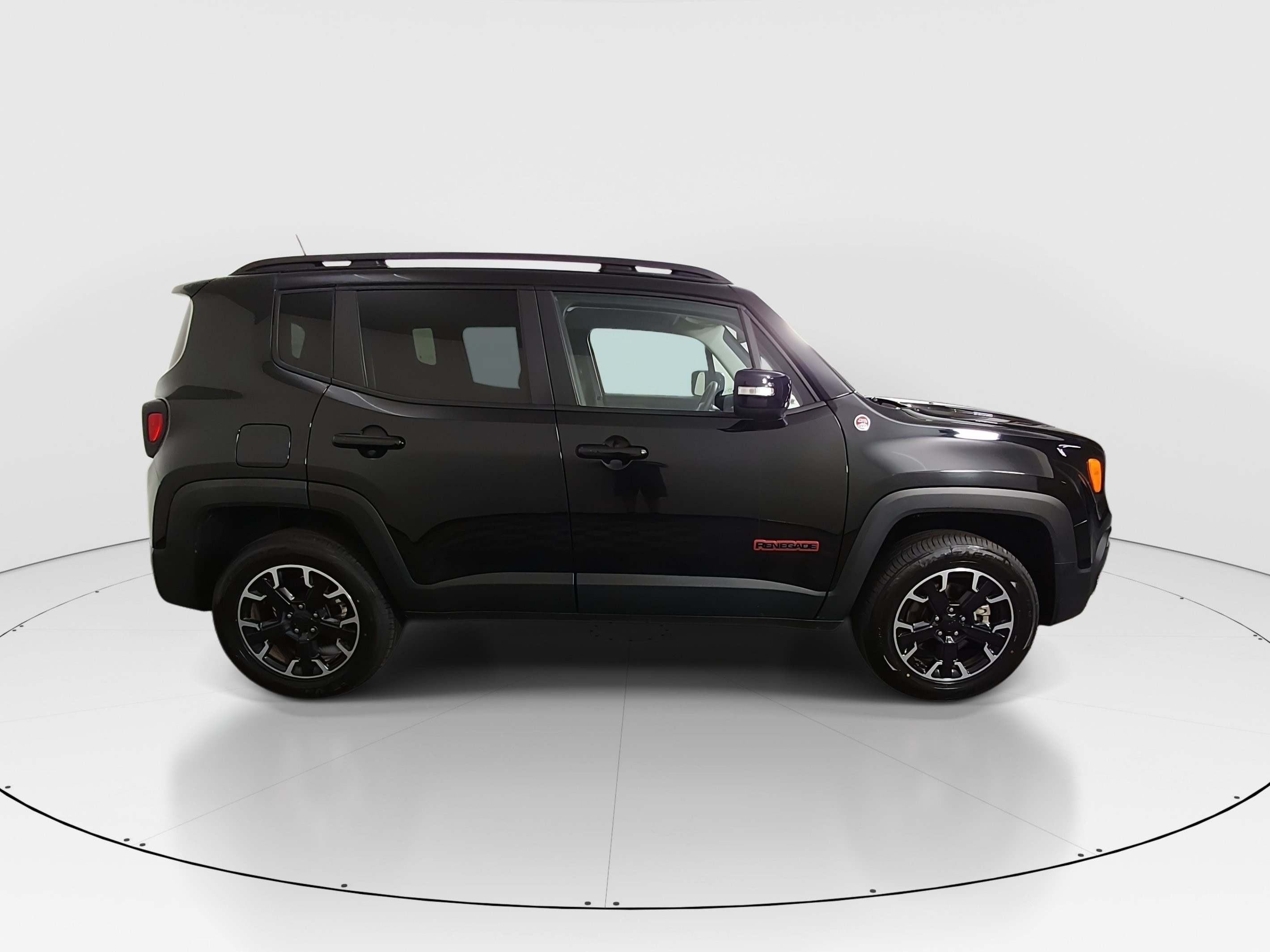2023 Jeep Renegade Trailhawk - Photo 8