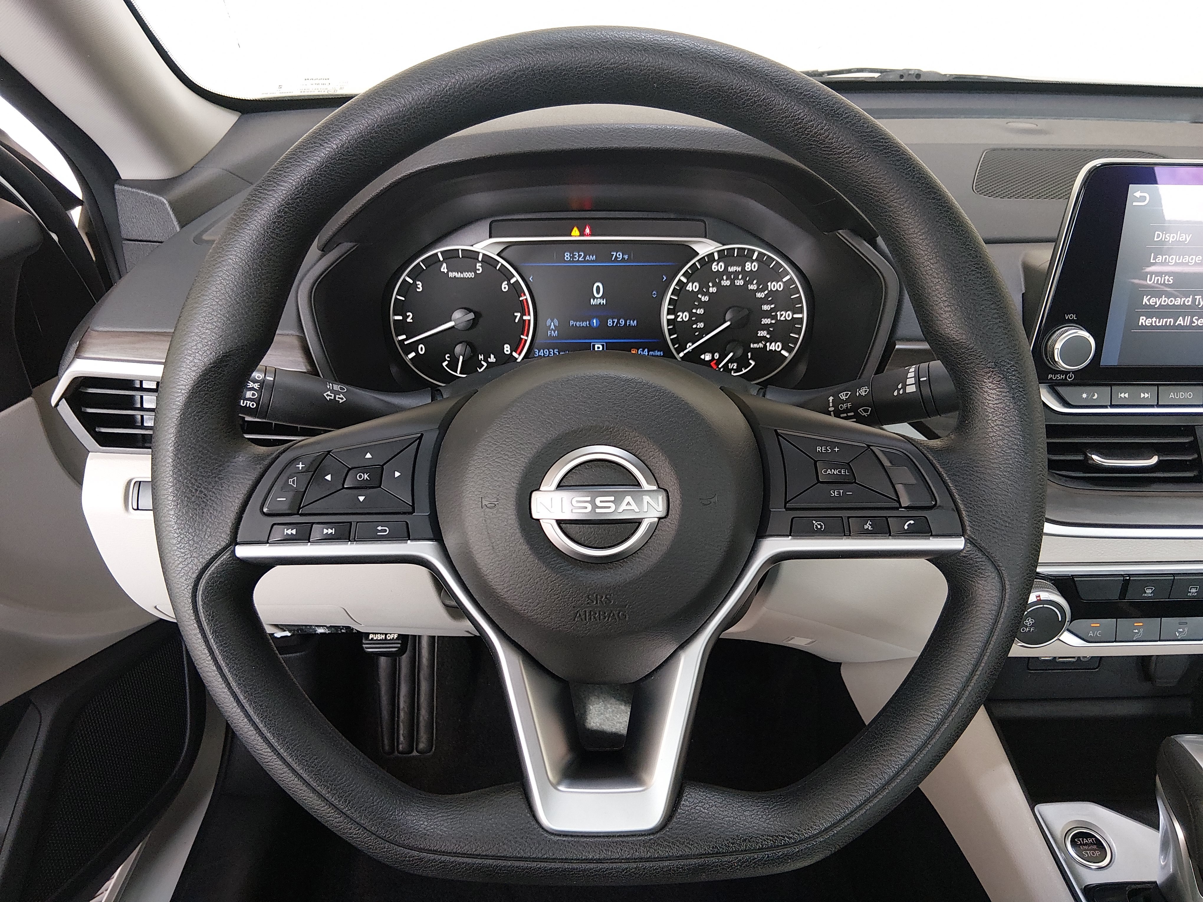 2025 Nissan Altima SV - Photo 12