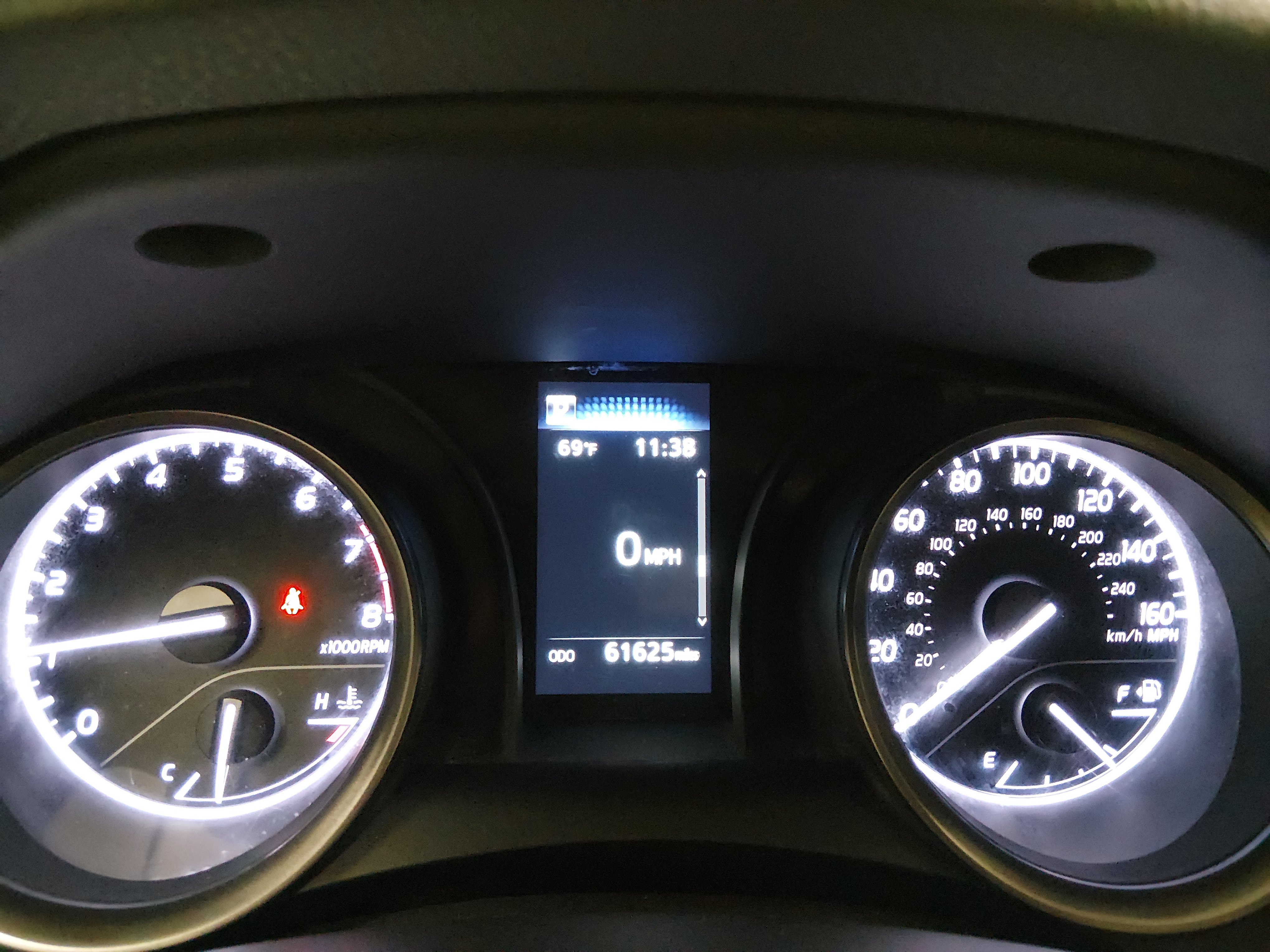 2023 Toyota Camry SE - Photo 14