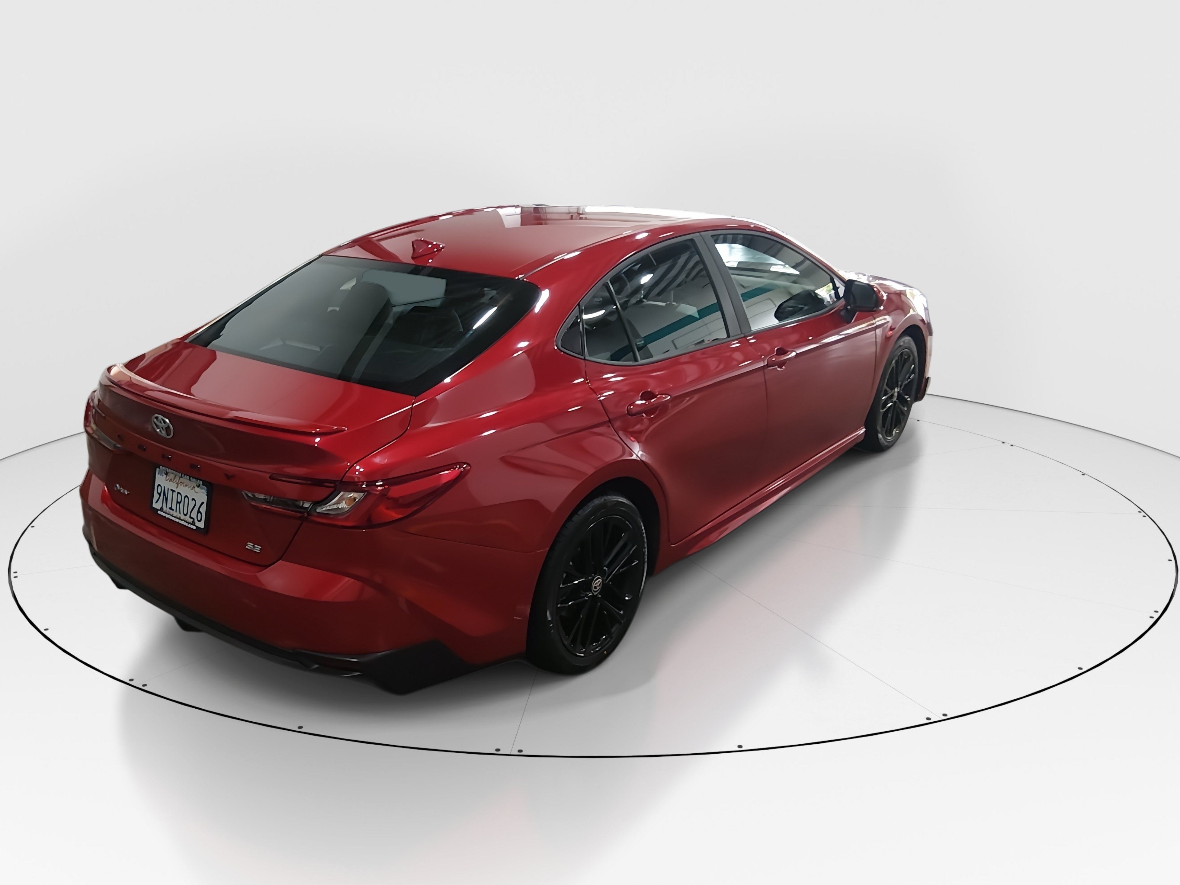2025 Toyota Camry SE - Photo 7