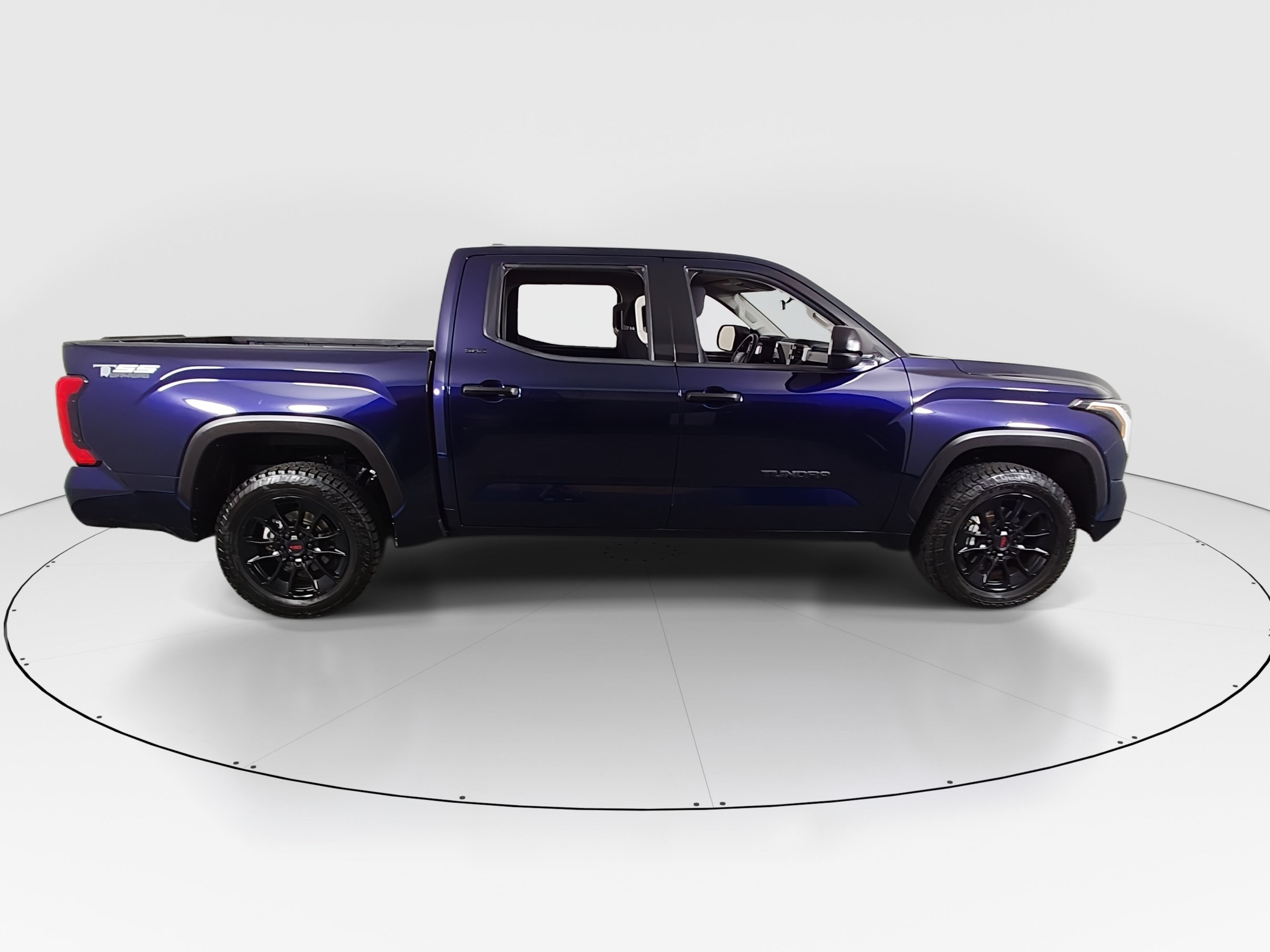 2022 Toyota Tundra SR5 - Photo 8