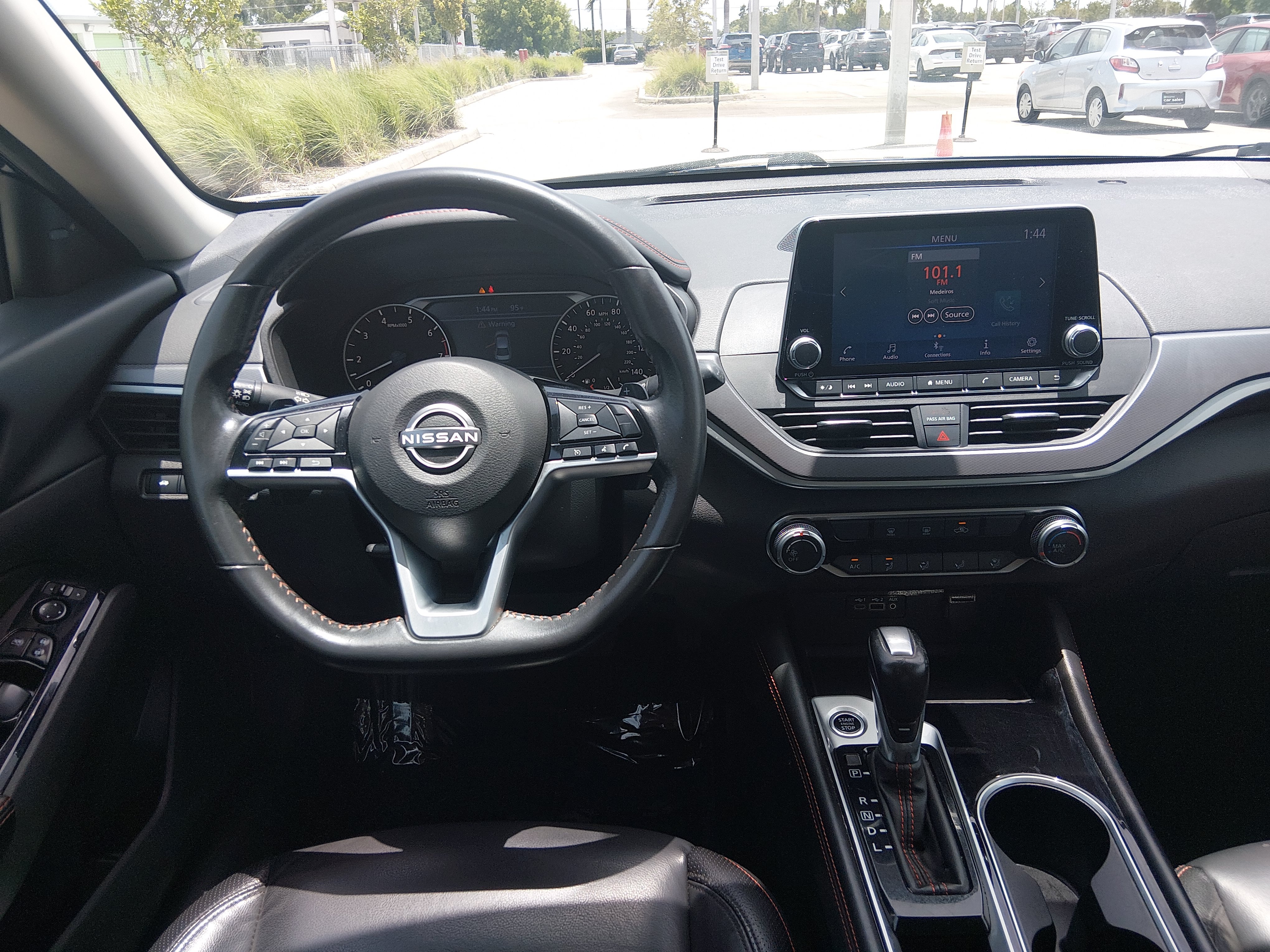 2024 Nissan Altima SR - Photo 12