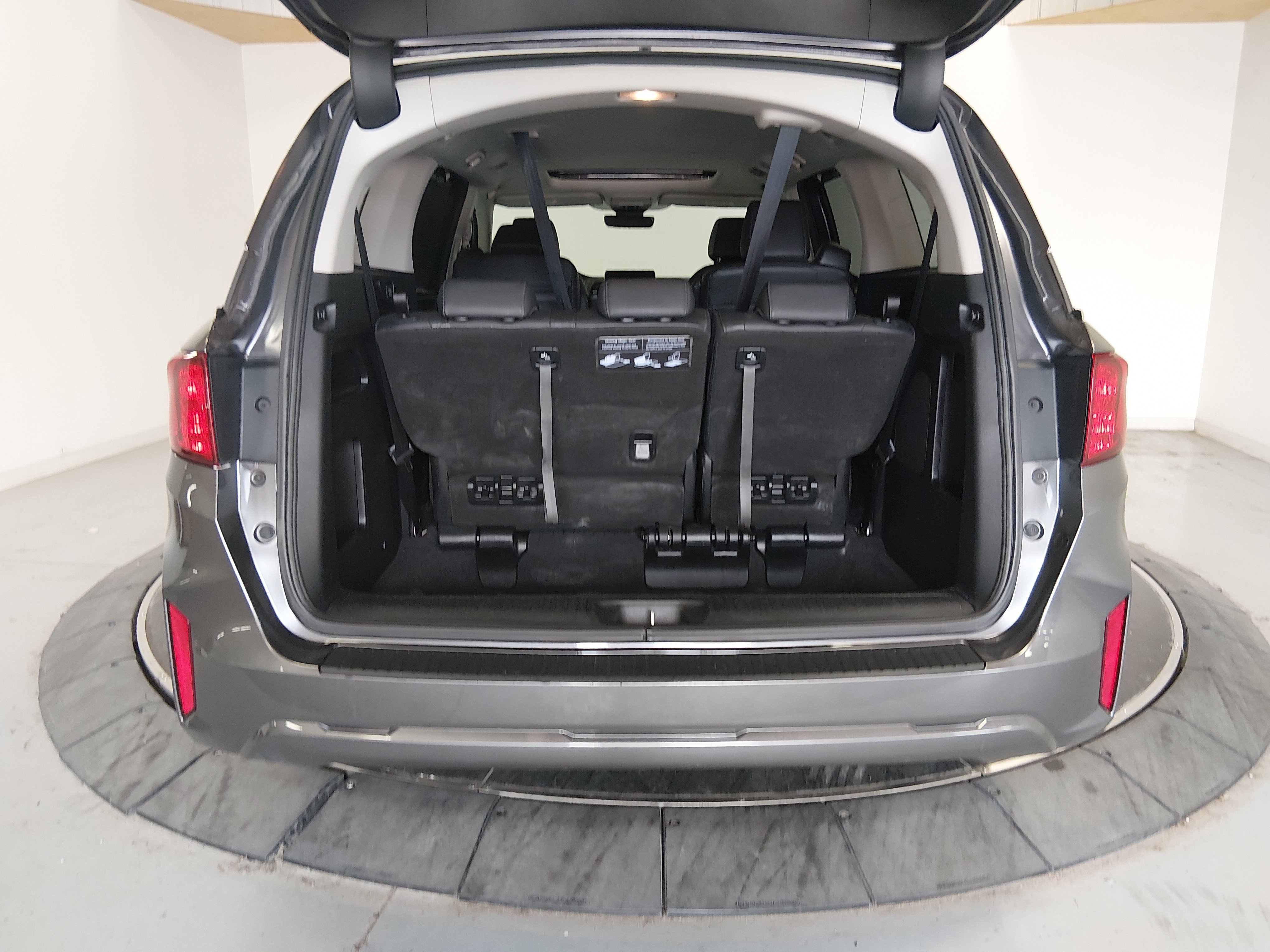 2025 Honda Odyssey EX-L - Photo 11