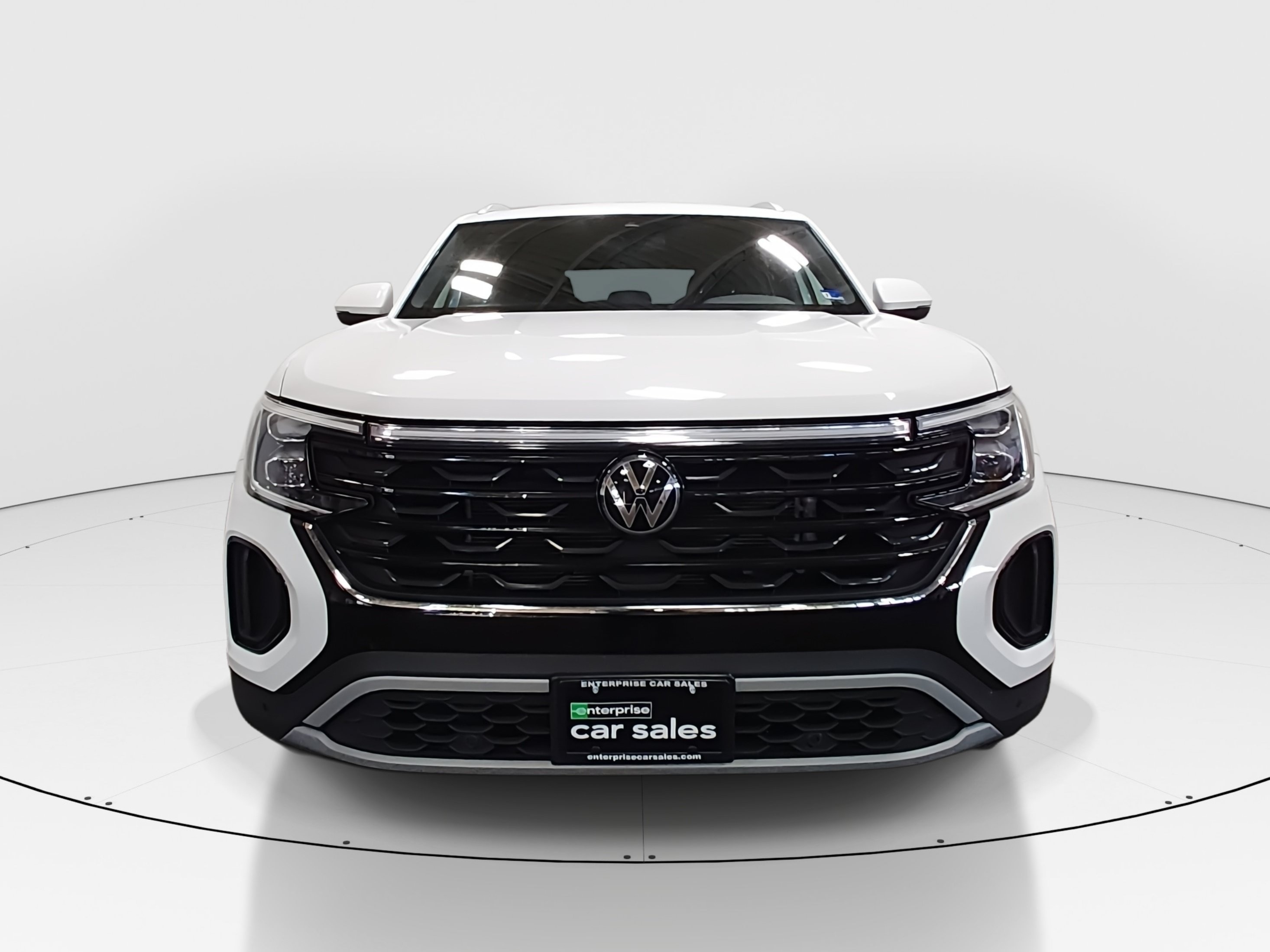 2024 Volkswagen Atlas Cross Sport SE w/Tech - Photo 2