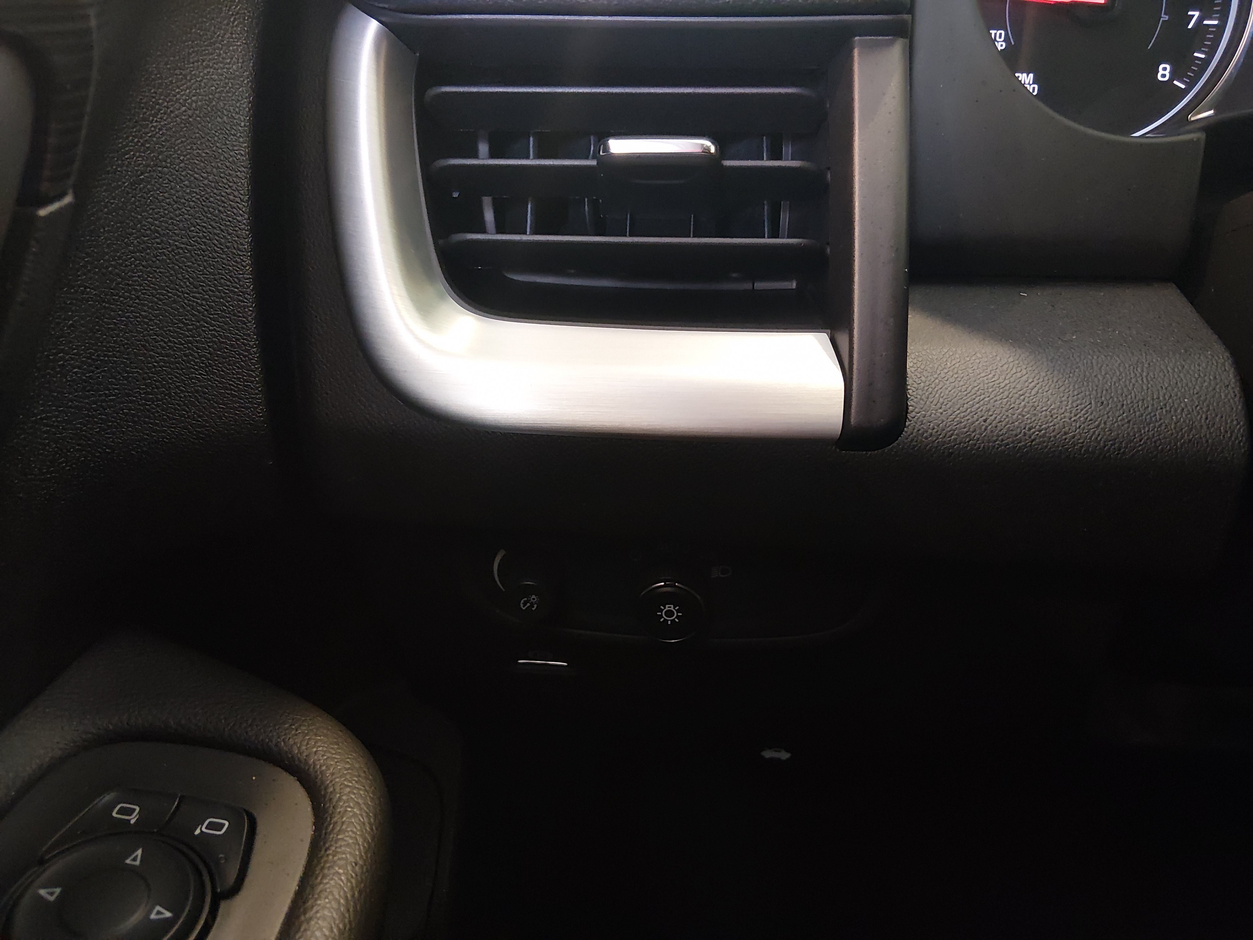 2024 GMC Terrain SLE - Photo 13