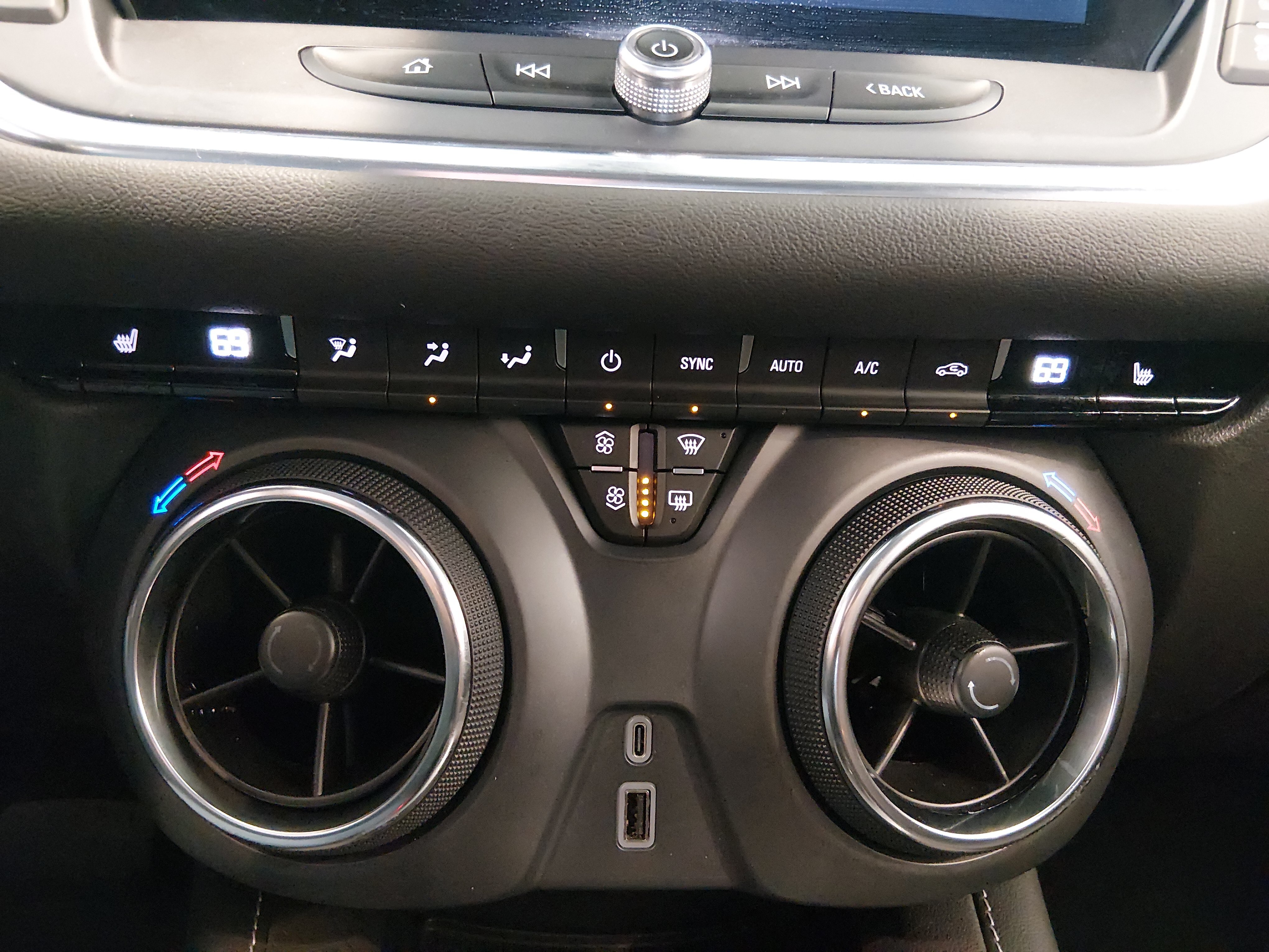 2025 Chevrolet Blazer 2LT - Photo 18