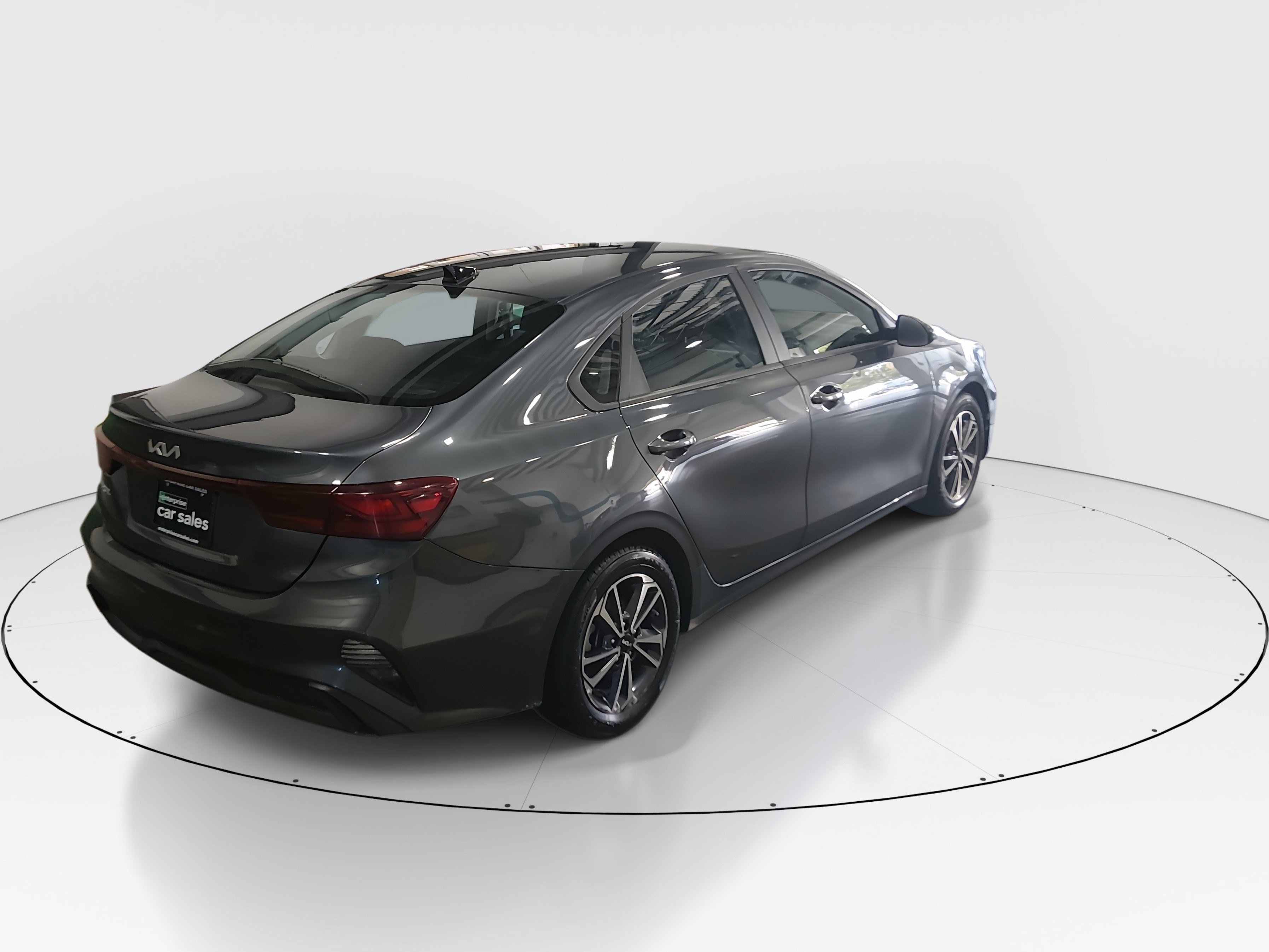 2024 Kia Forte LXS - Photo 7
