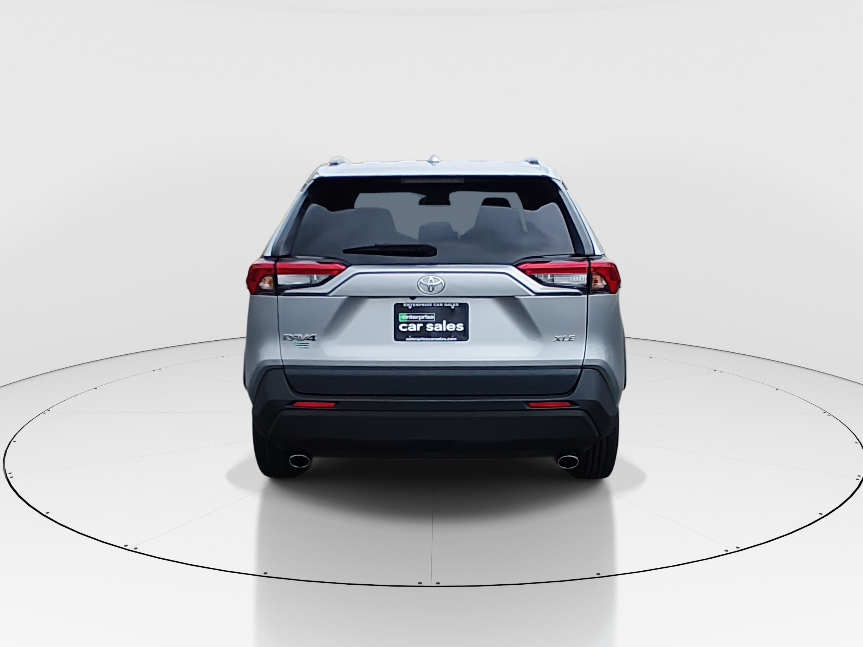 2024 Toyota RAV4 XLE - Photo 6