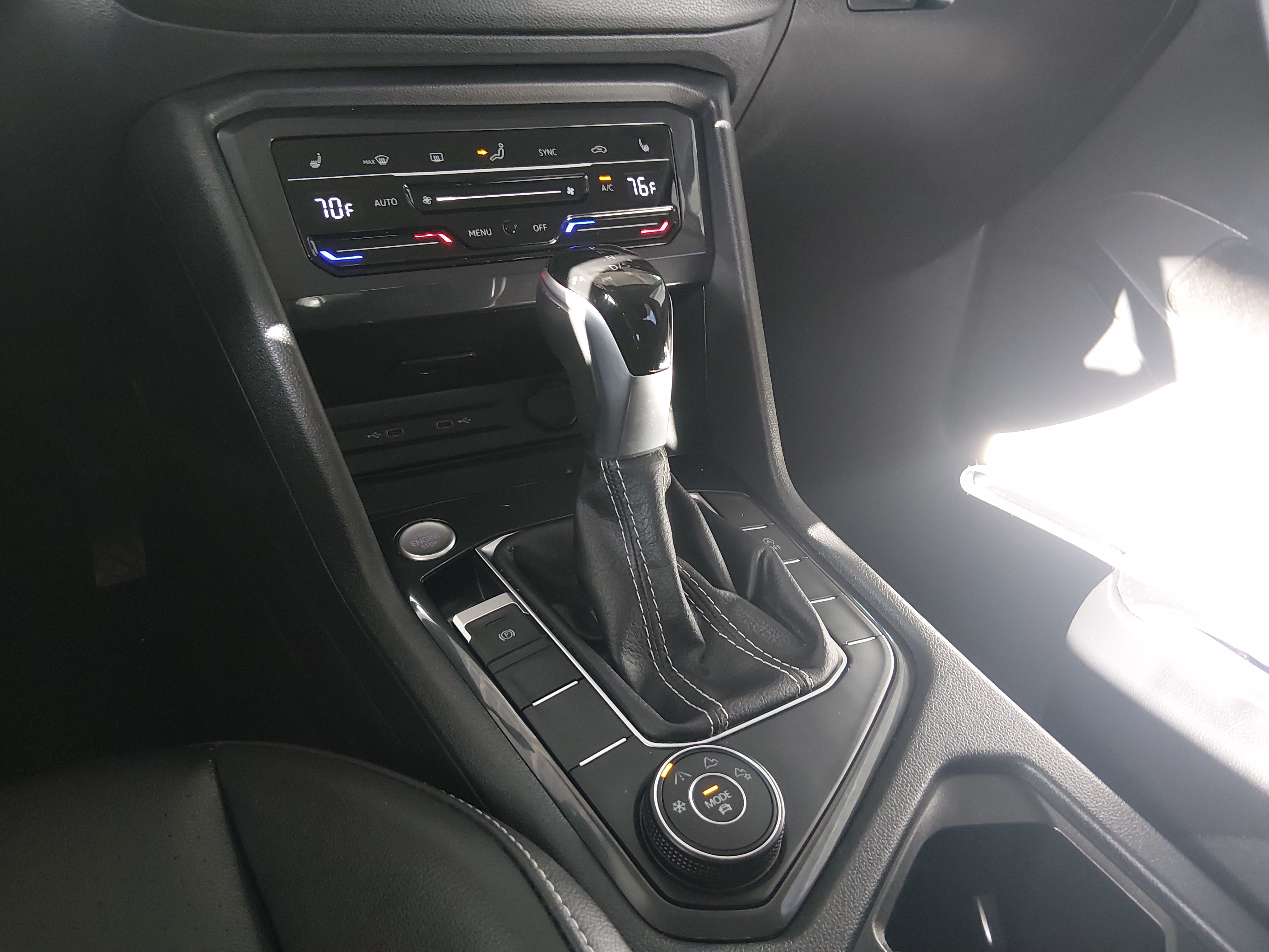 2024 Volkswagen Tiguan SE - Photo 17
