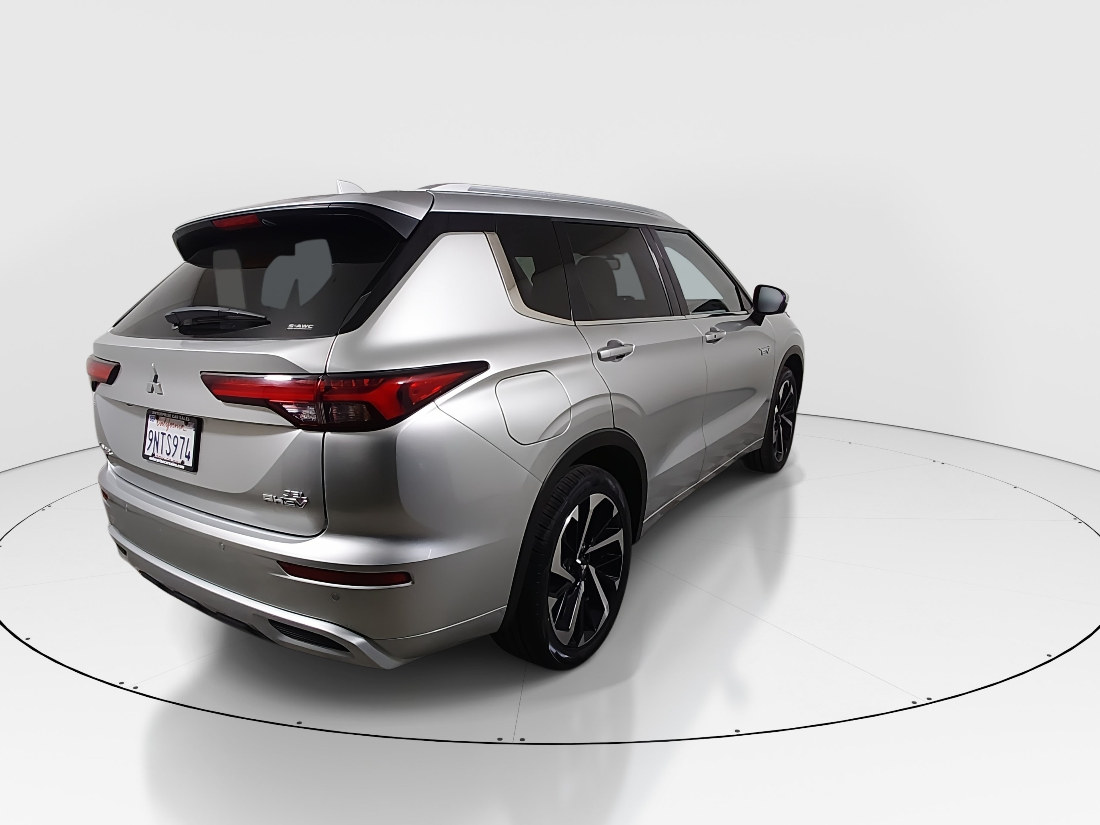 2024 Mitsubishi Outlander Plug-in Hybrid SEL - Photo 7
