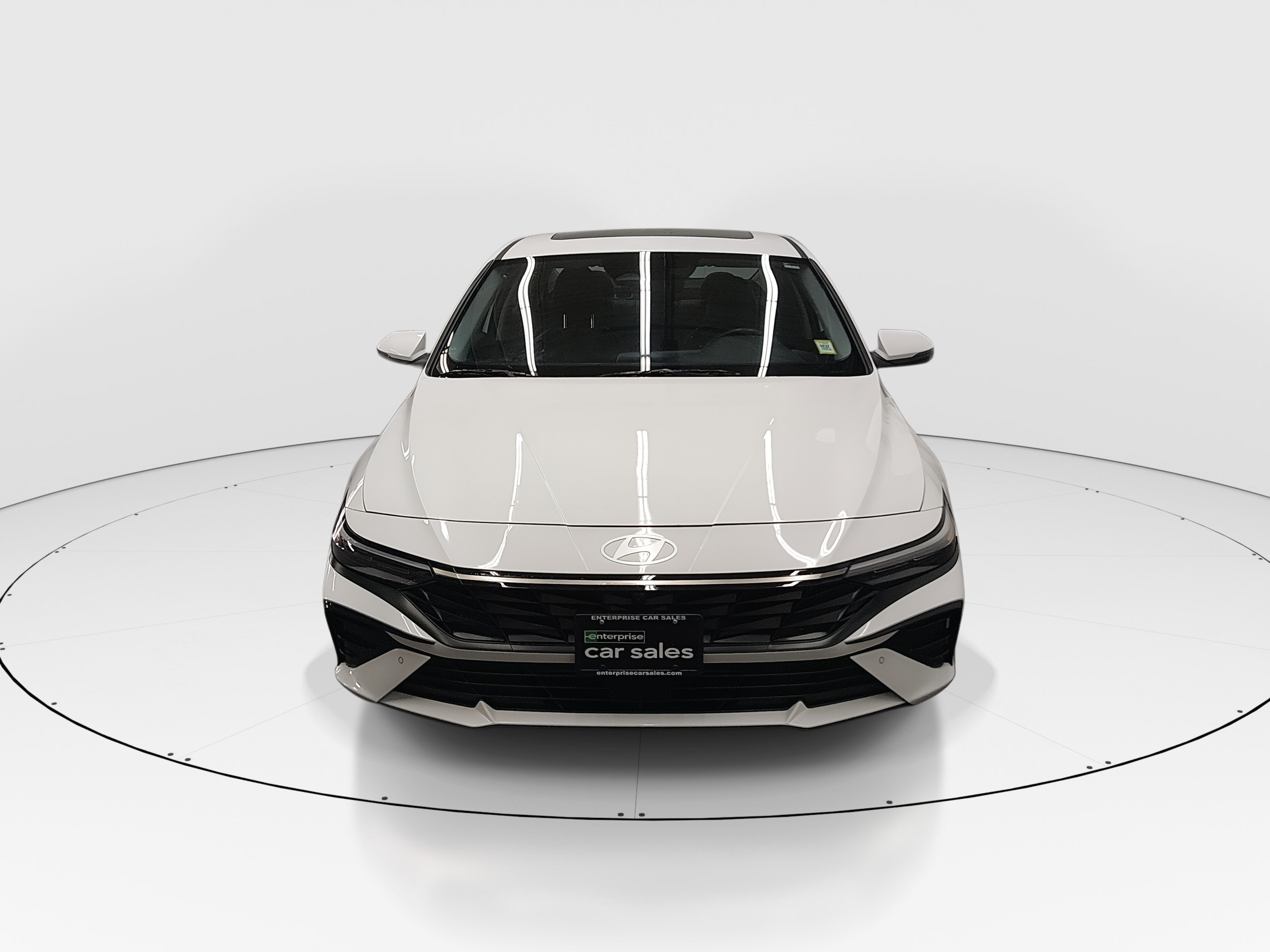 2024 Hyundai Elantra Limited - Photo 2