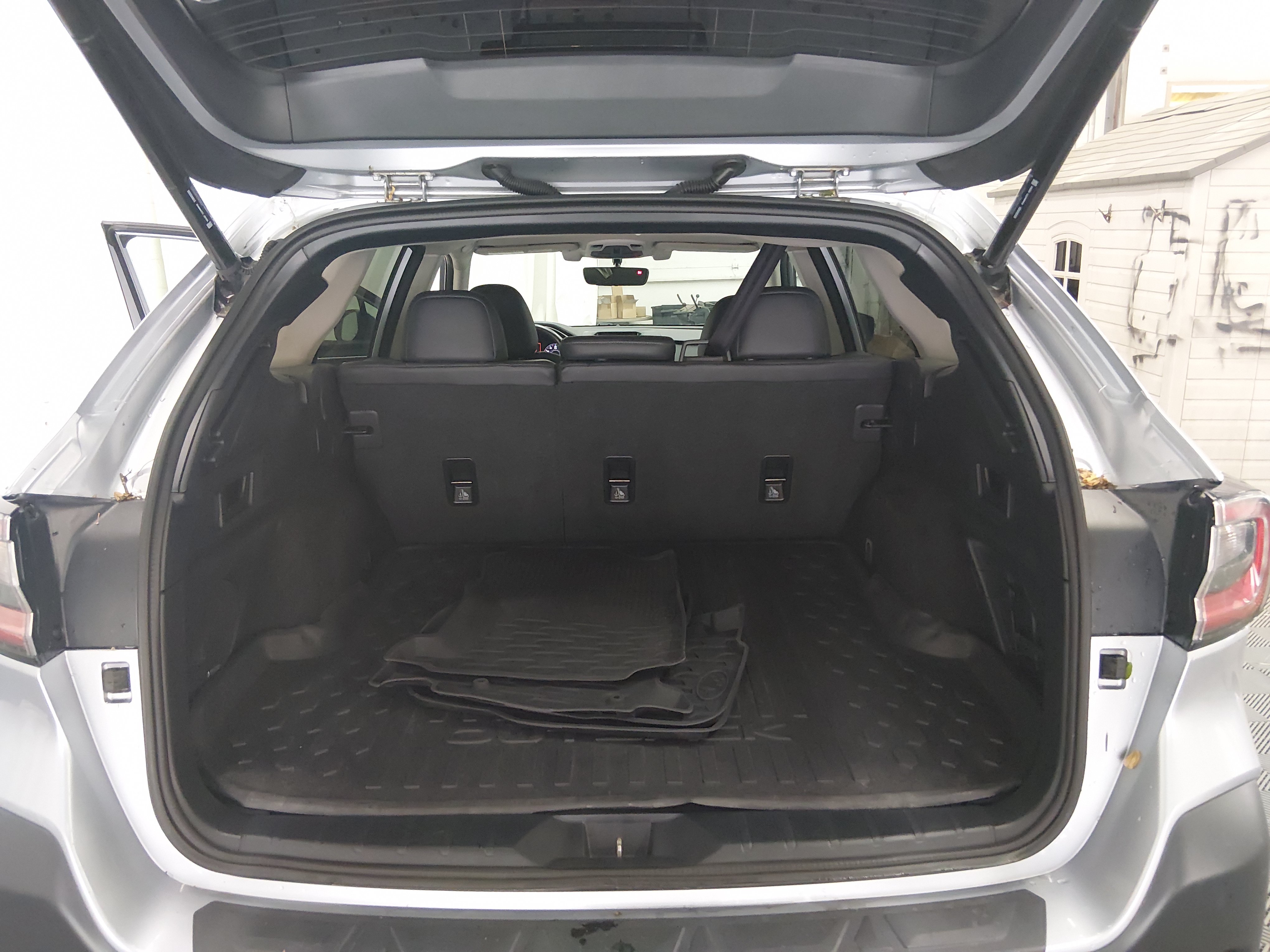 2022 Subaru Outback Limited - Photo 11