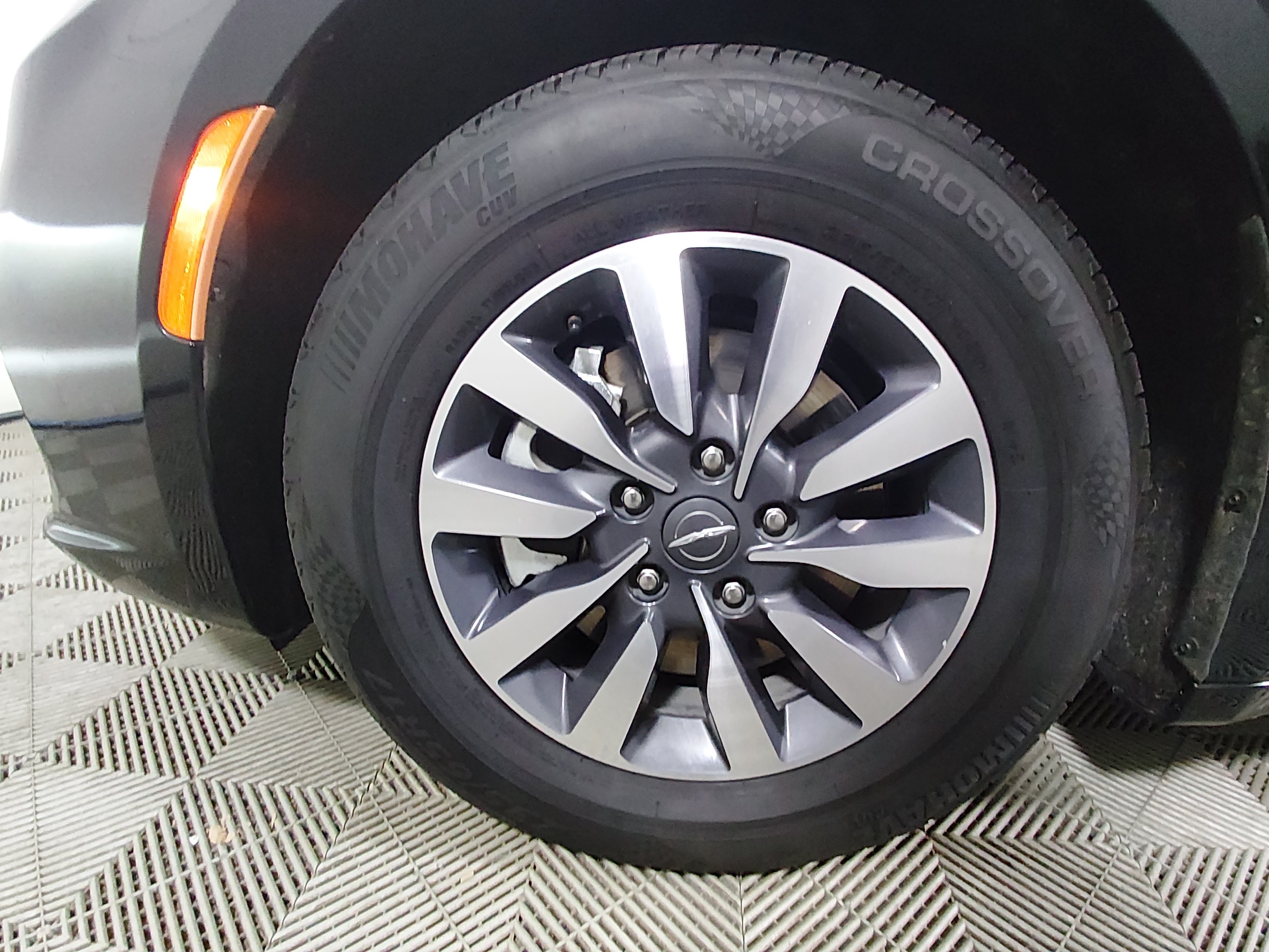 2023 Chrysler Pacifica Hybrid Touring L - Photo 10