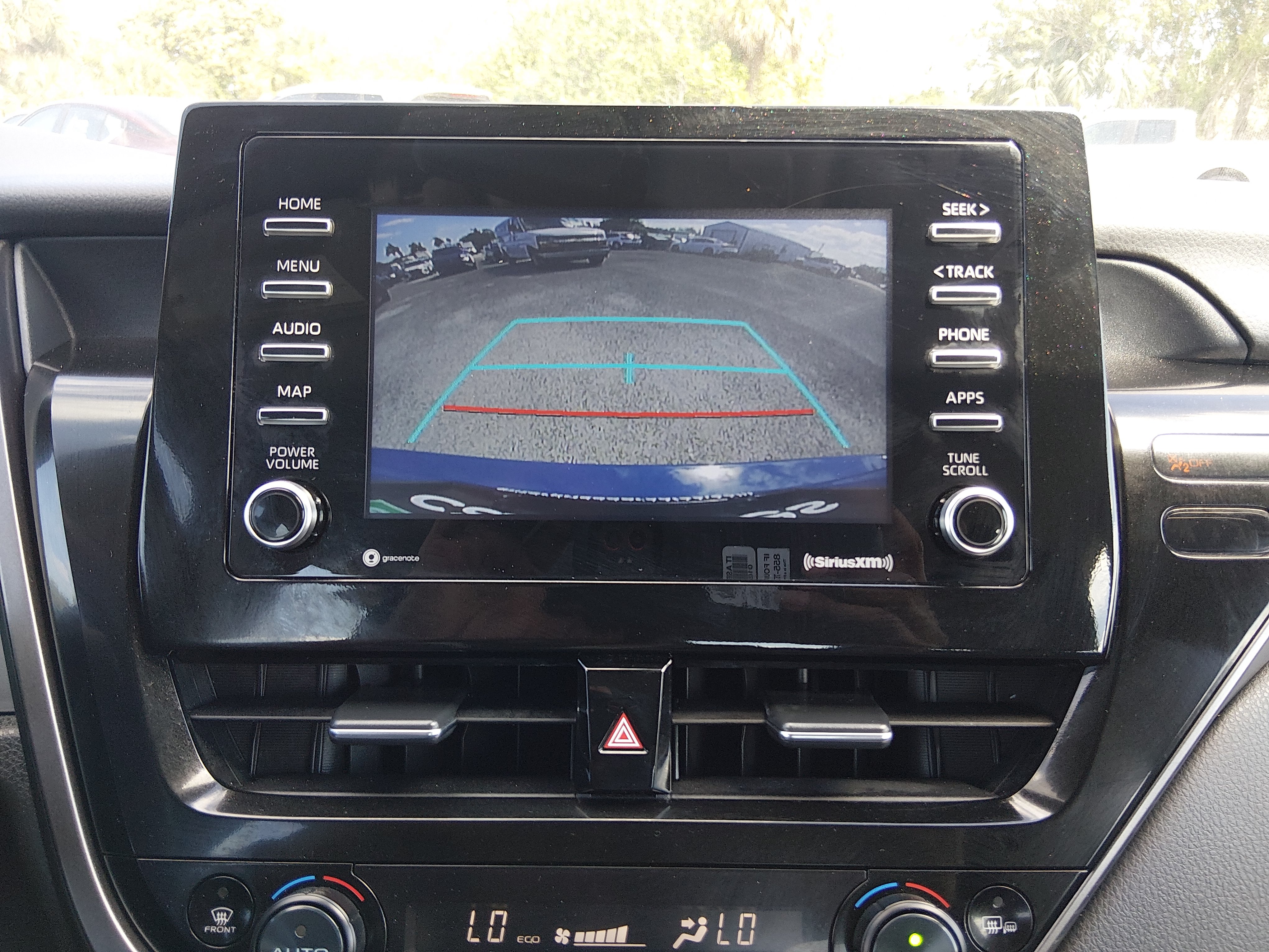 2024 Toyota Camry SE - Photo 16