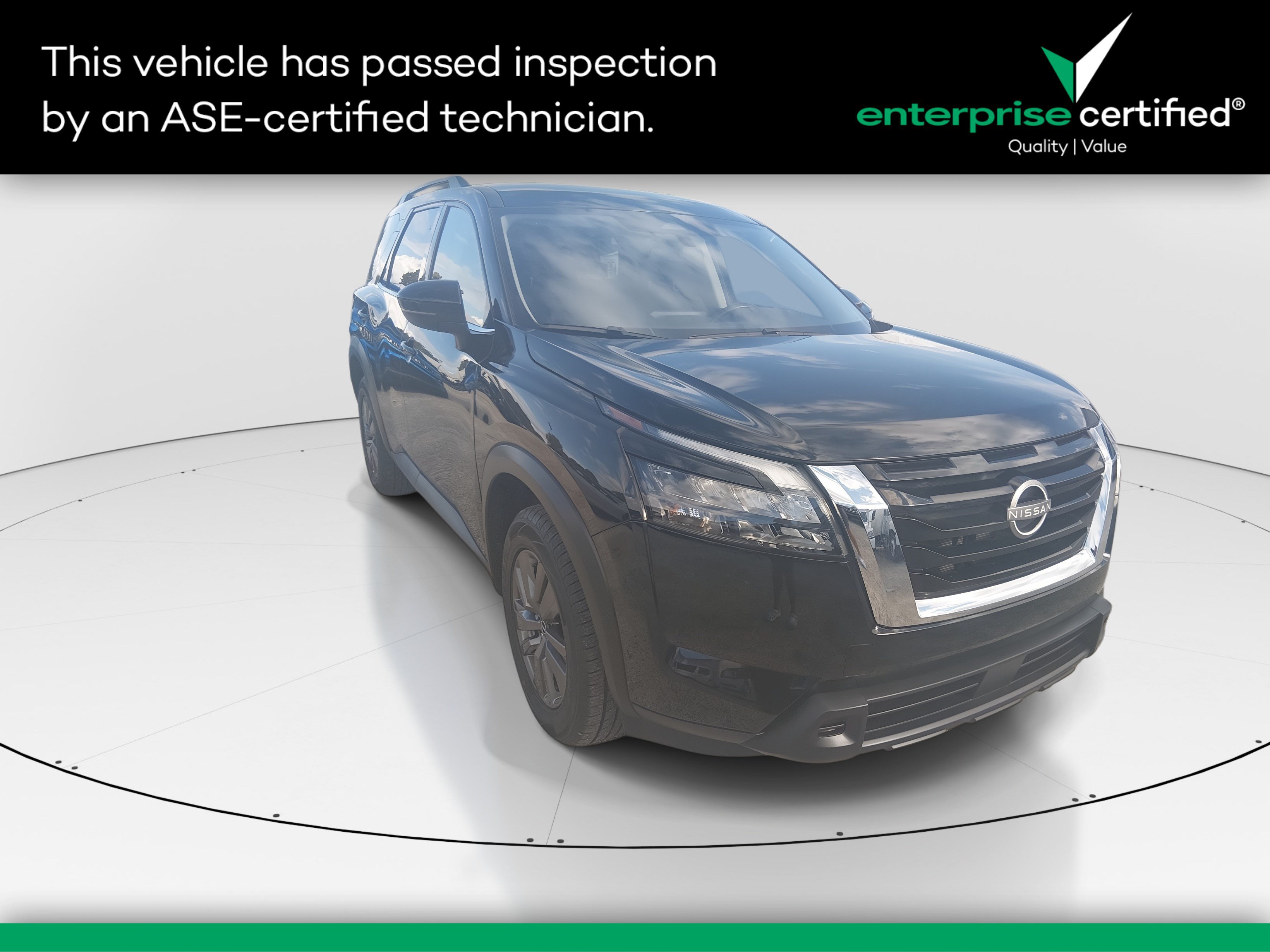 2025 Nissan Pathfinder SV