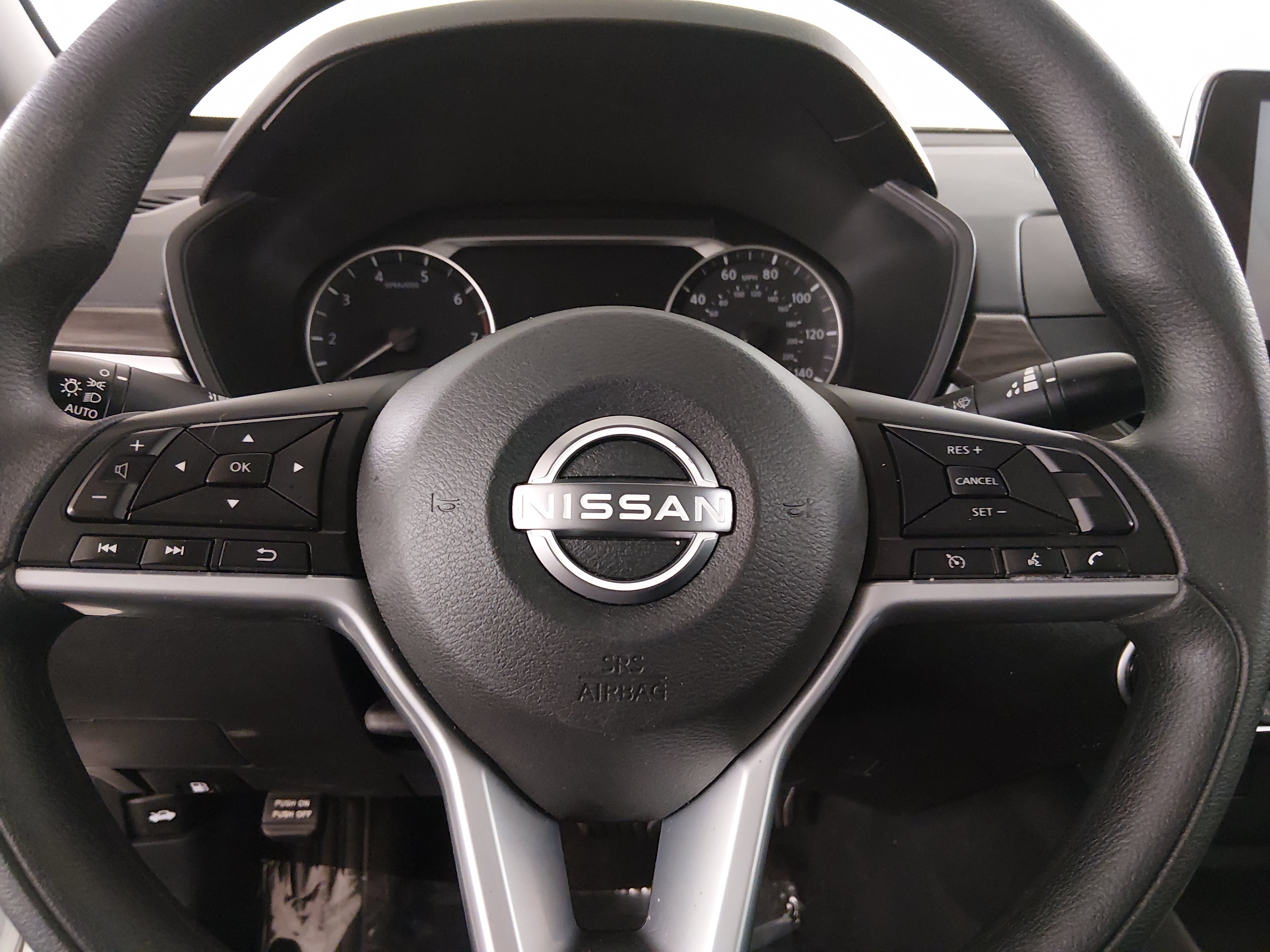 2025 Nissan Altima SV - Photo 12