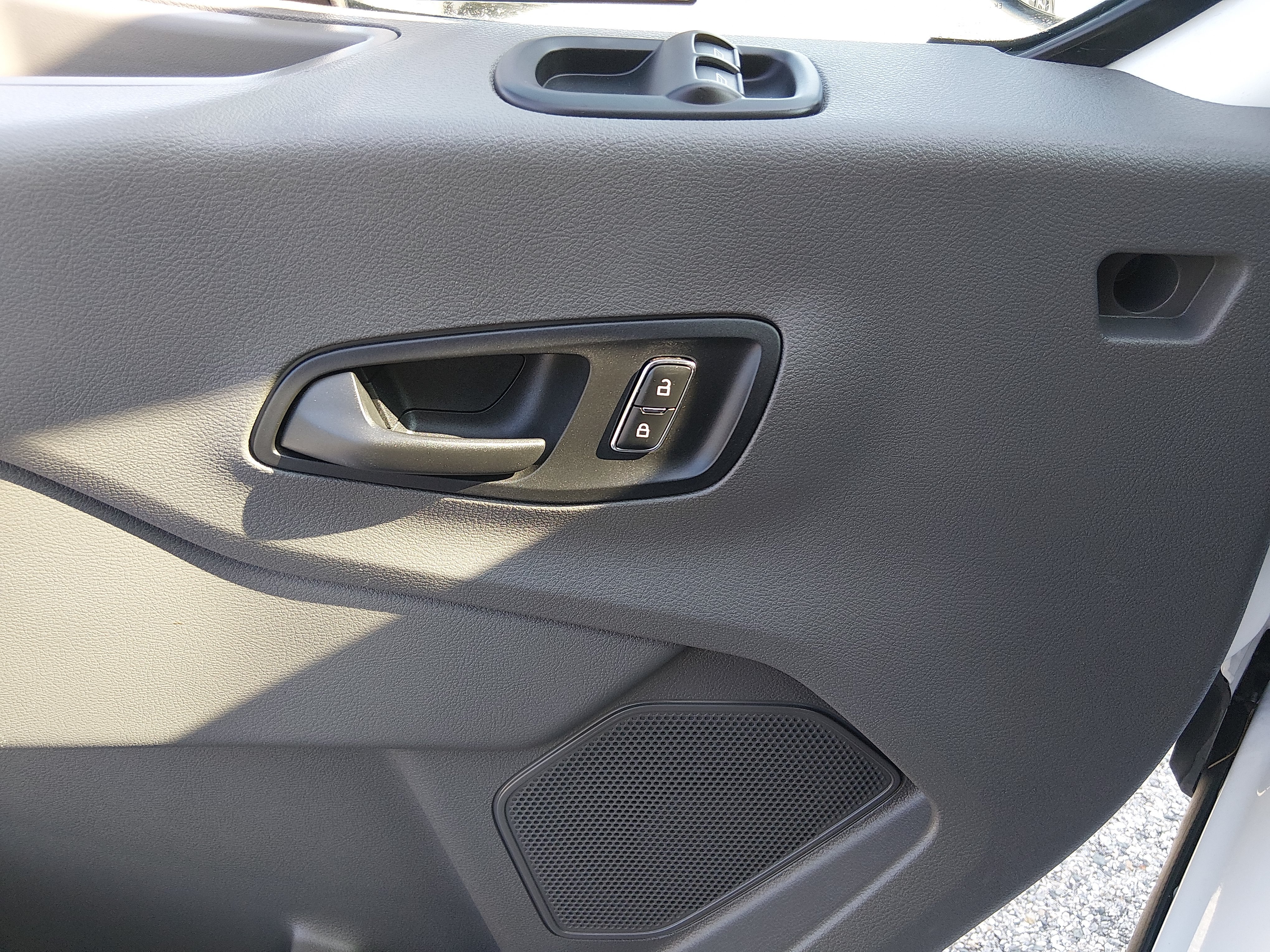2024 Ford Transit Passenger Van XLT - Photo 21