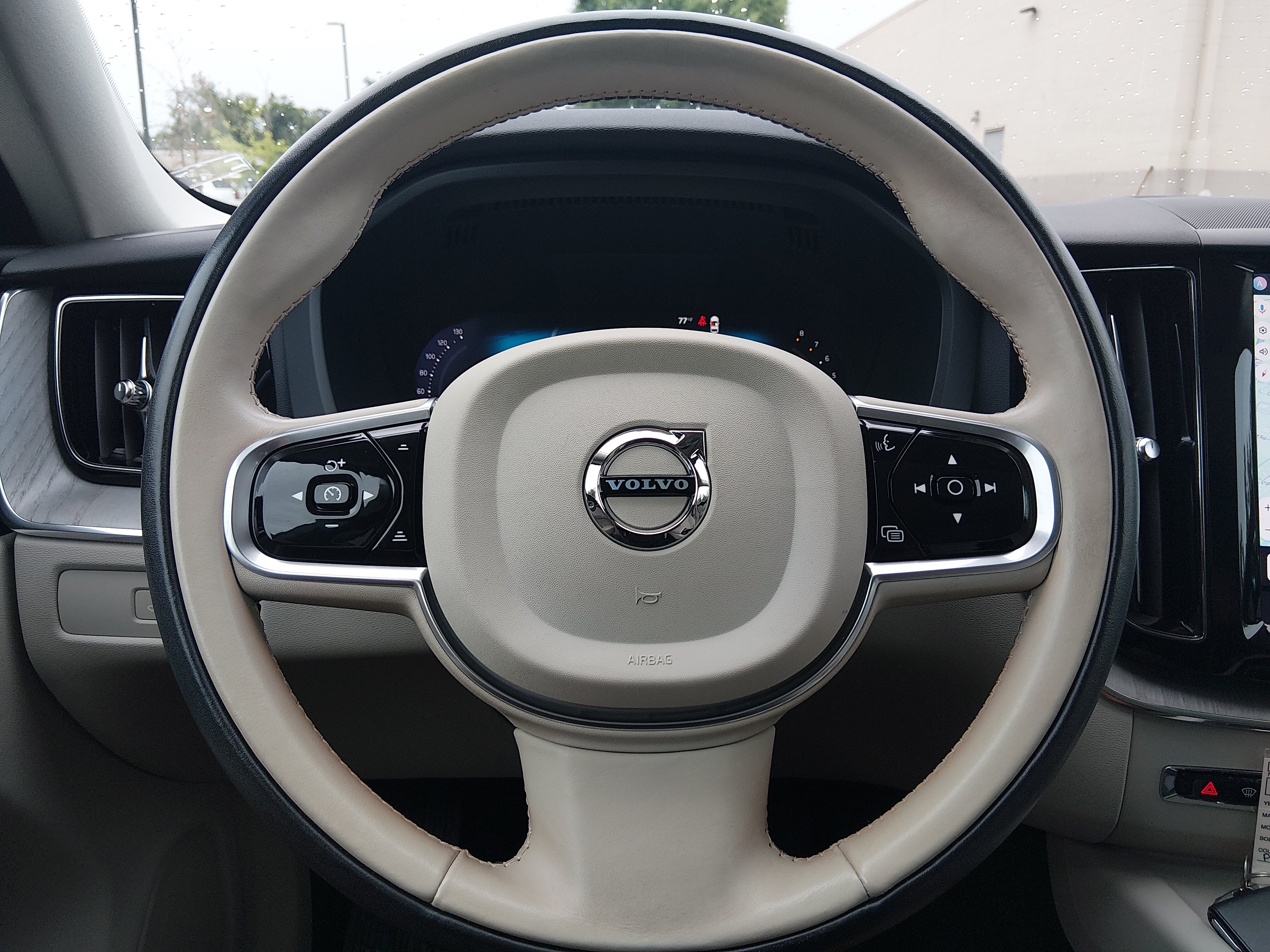 2023 Volvo XC60 Plus - Photo 12