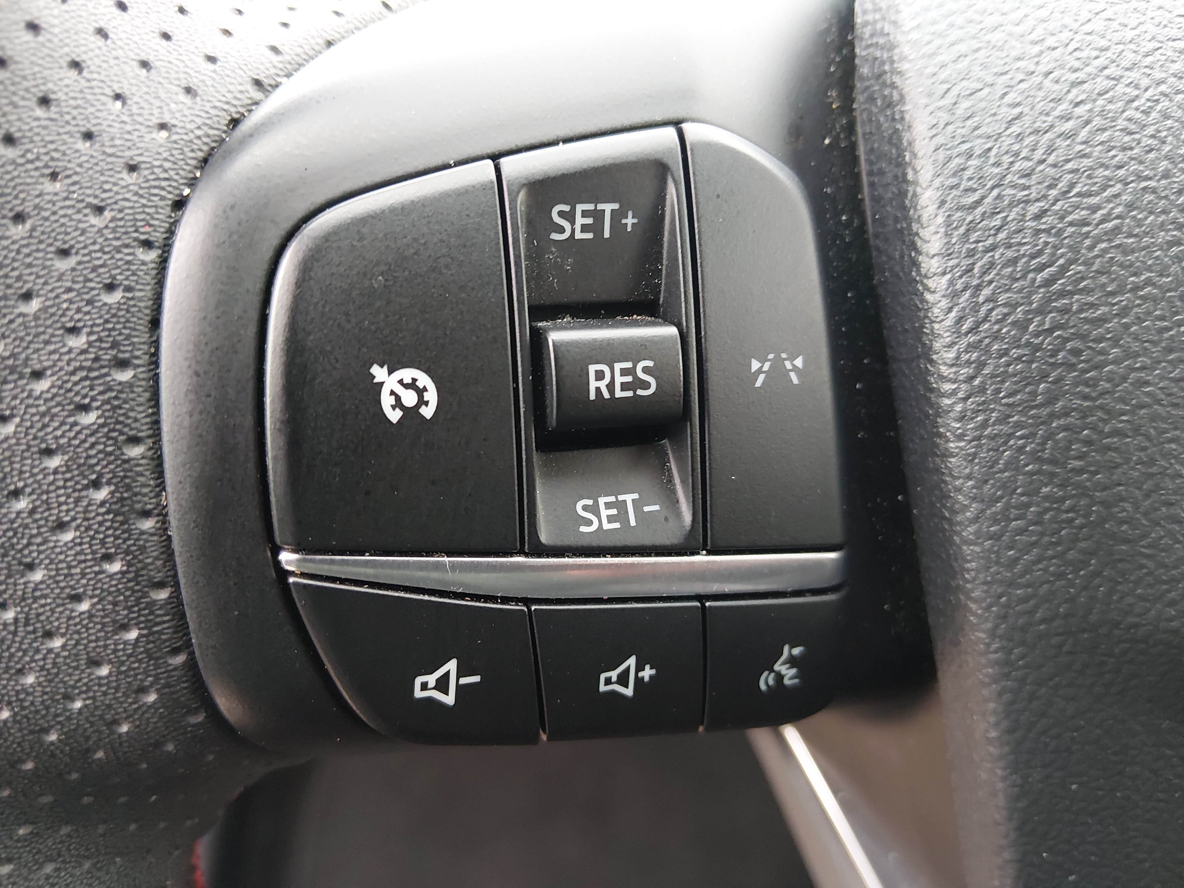 2025 Ford Escape ST-Line - Photo 12