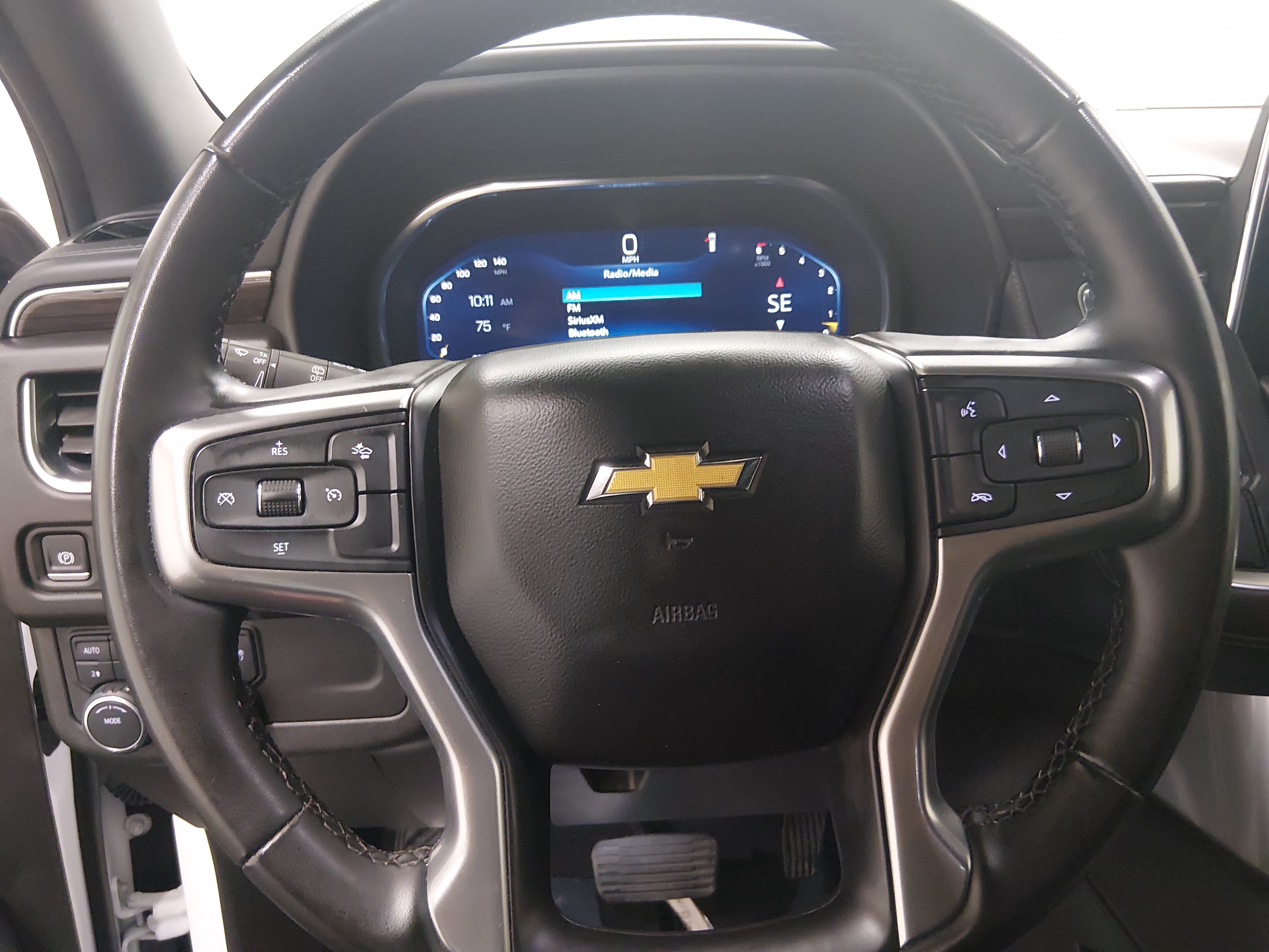 2024 Chevrolet Suburban LT - Photo 12