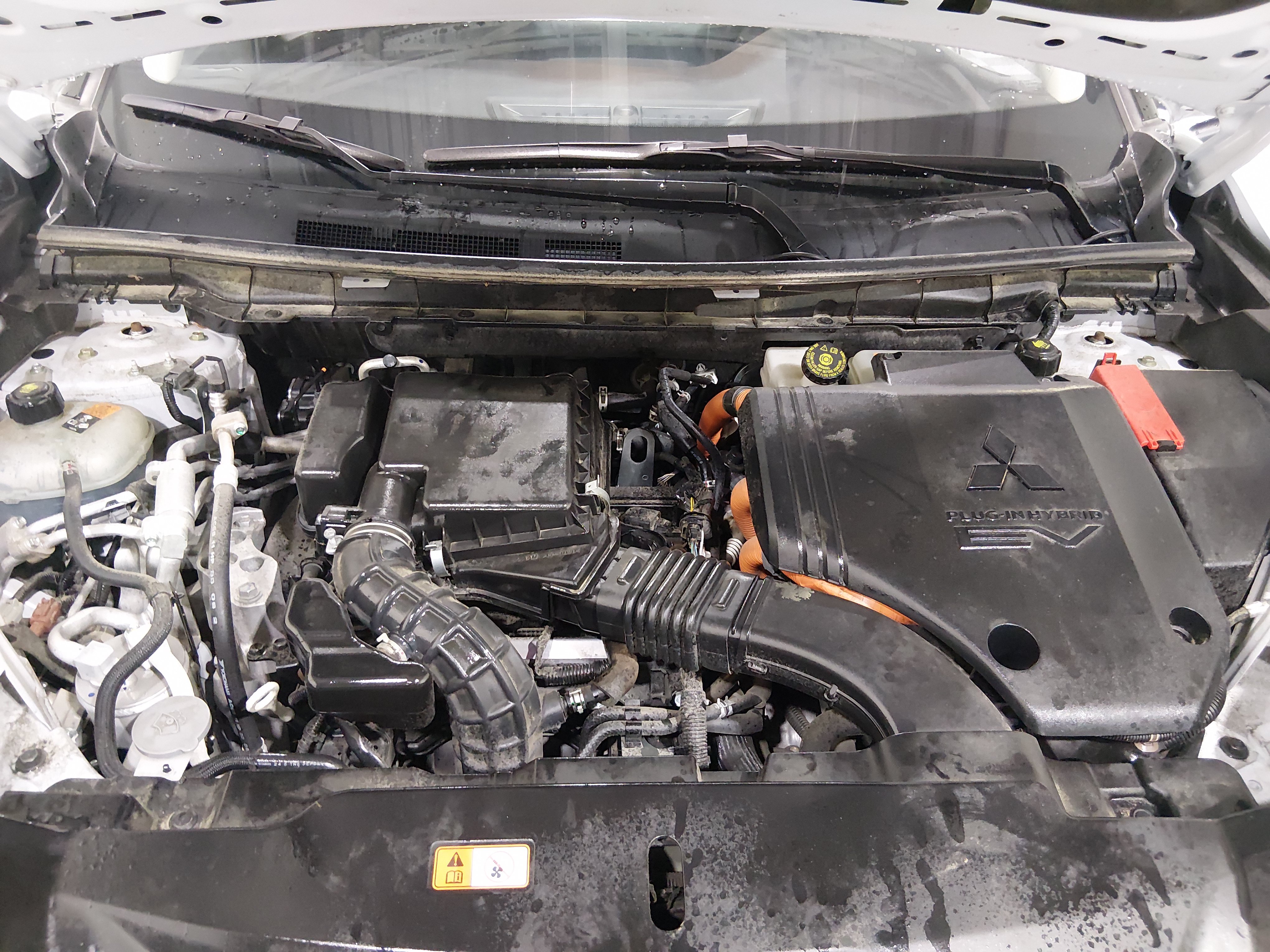 2024 Mitsubishi Outlander Plug-in Hybrid RALLIART - Photo 9