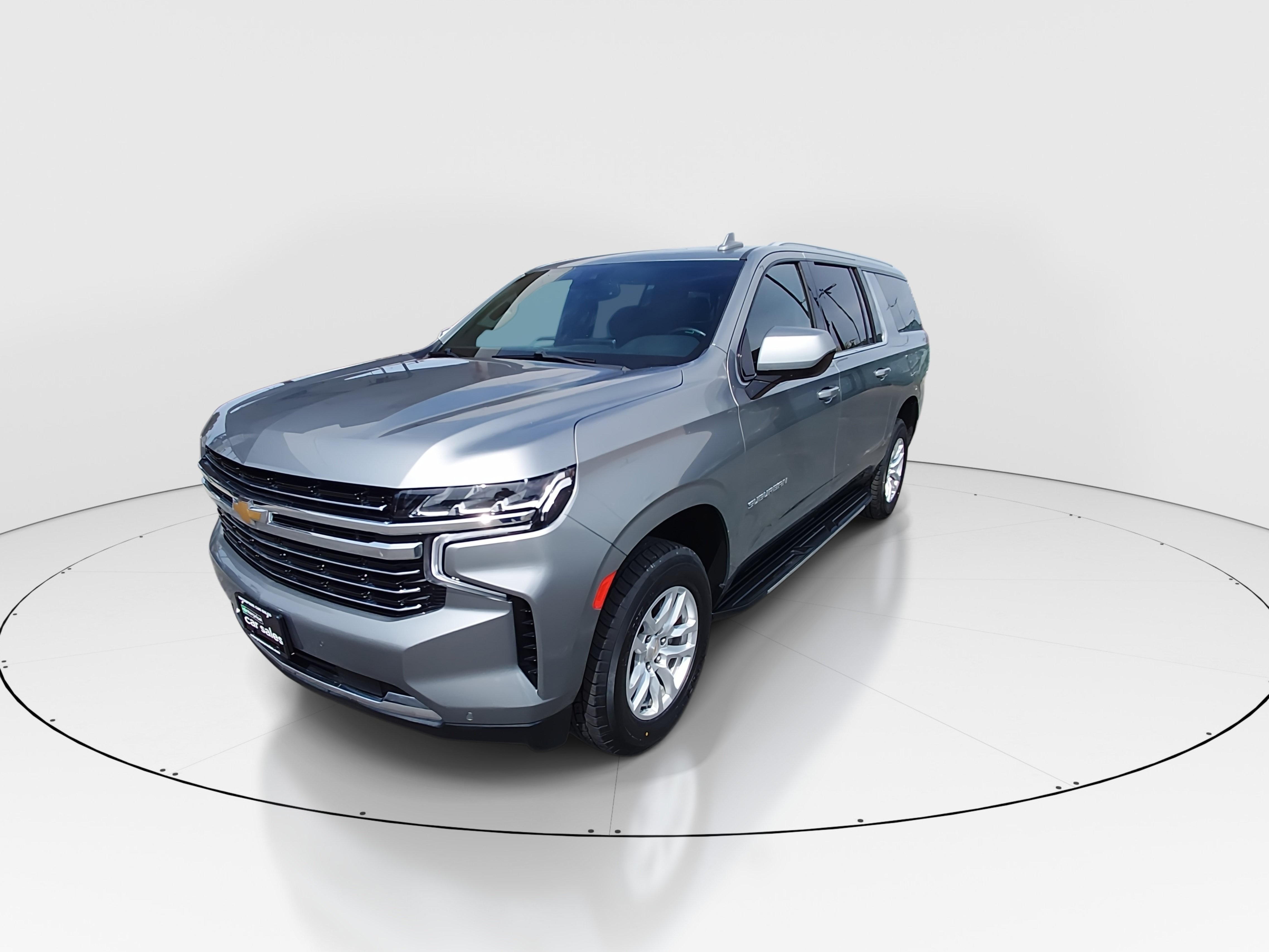 2024 Chevrolet Suburban LT - Photo 3