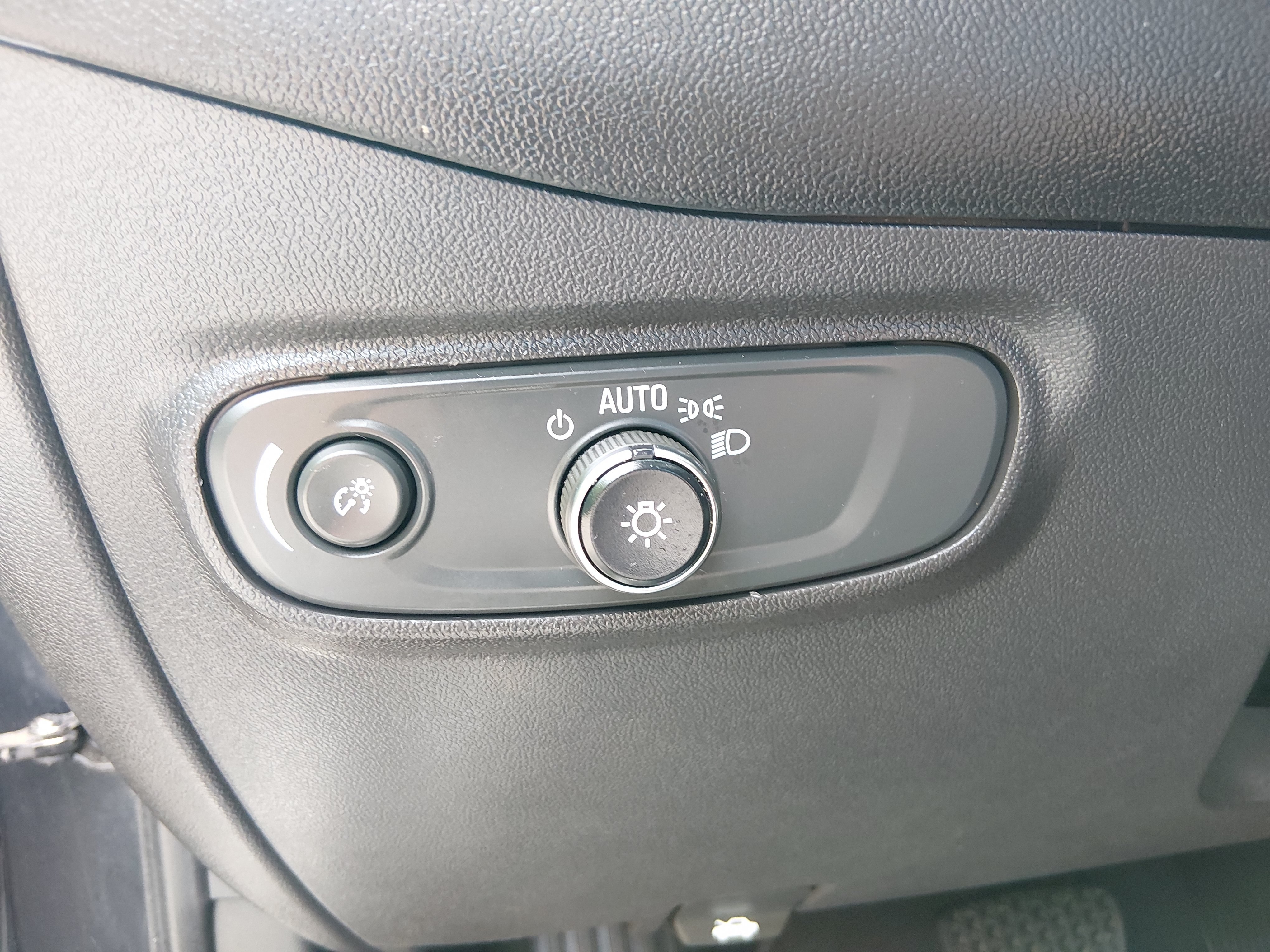 2023 Chevrolet Equinox LT - Photo 13