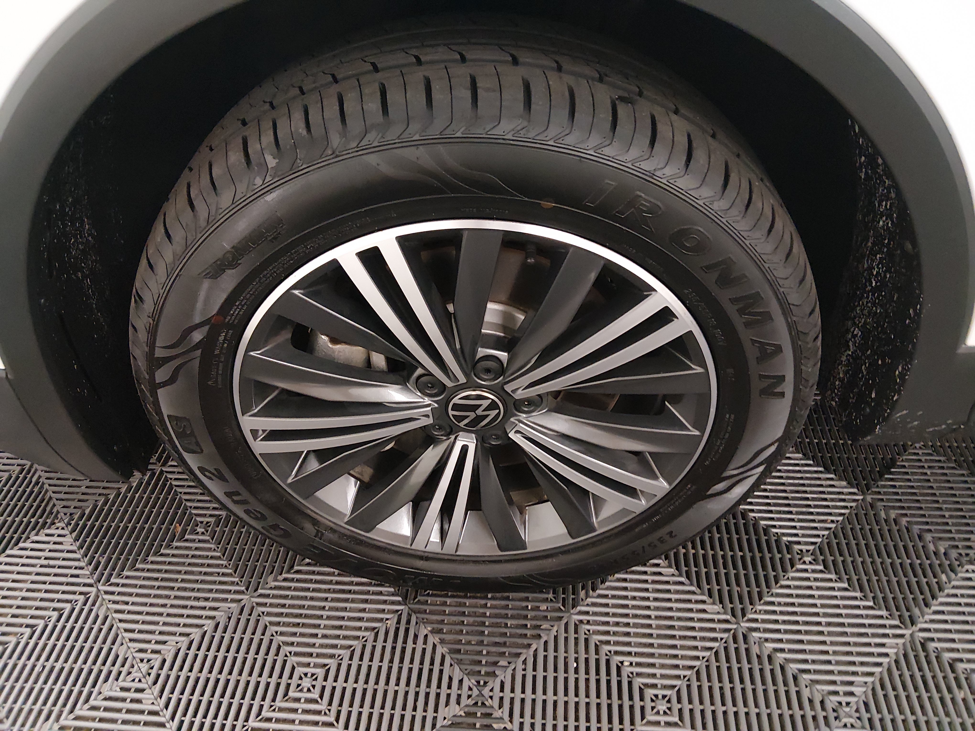 2024 Volkswagen Tiguan Wolfsburg Edition - Photo 10