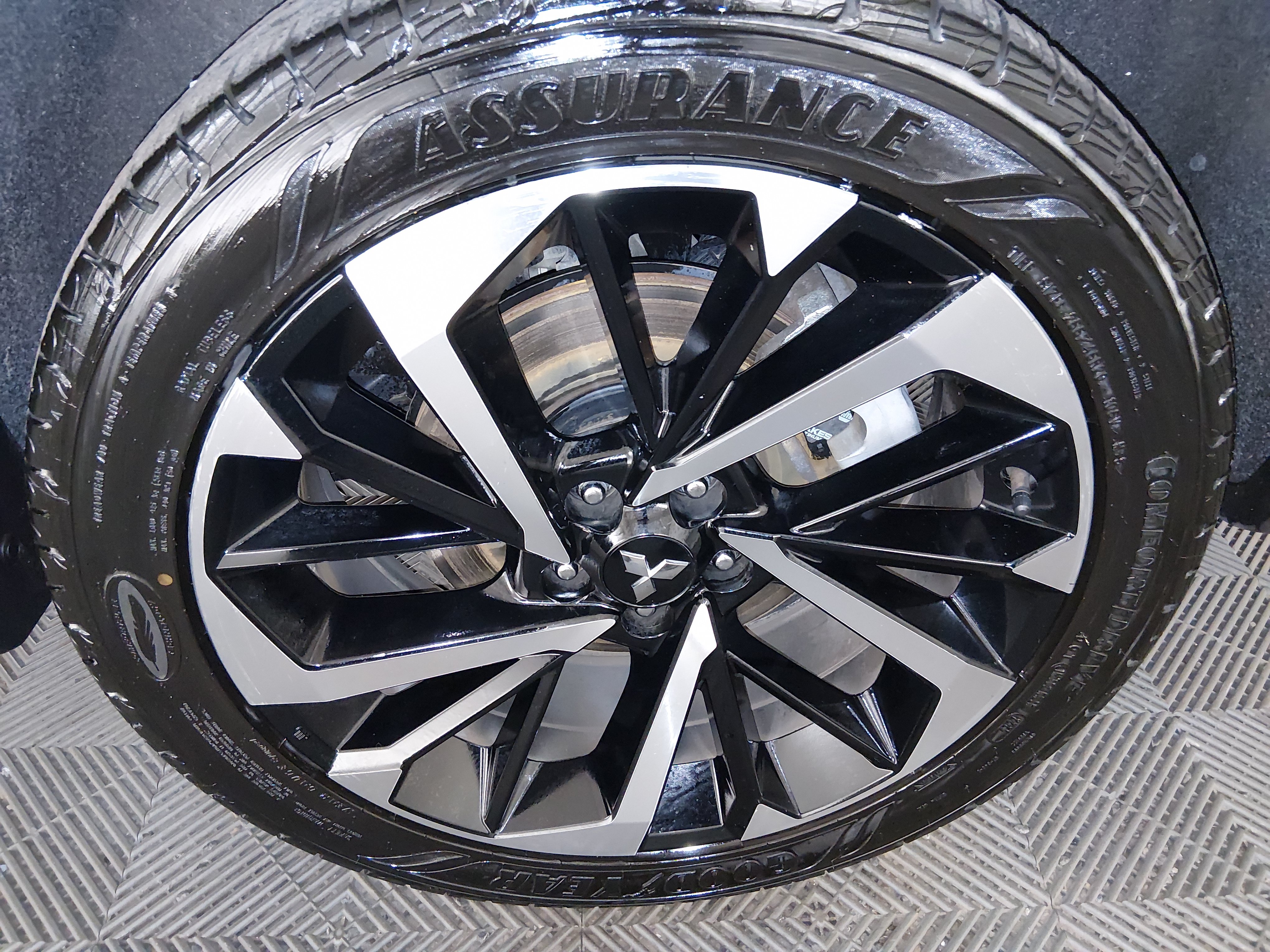 2024 Mitsubishi Outlander SE - Photo 10
