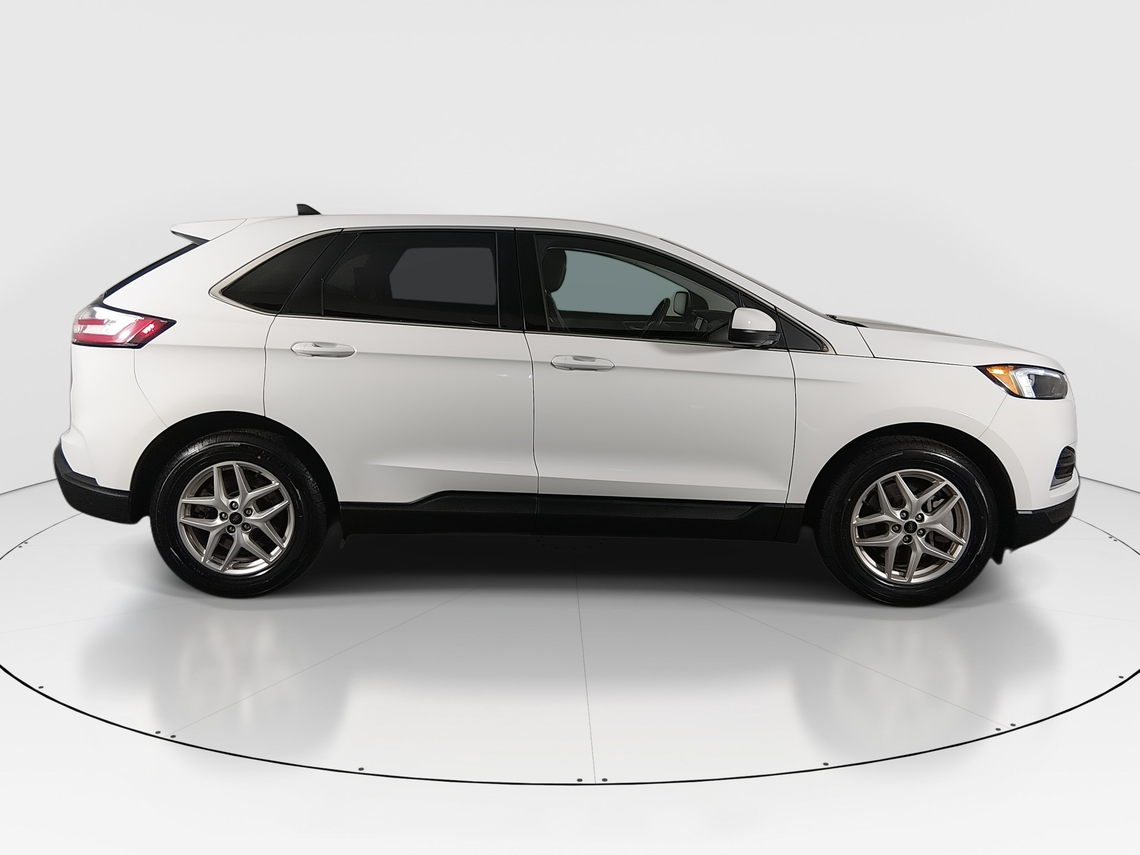 2024 Ford Edge SEL - Photo 8