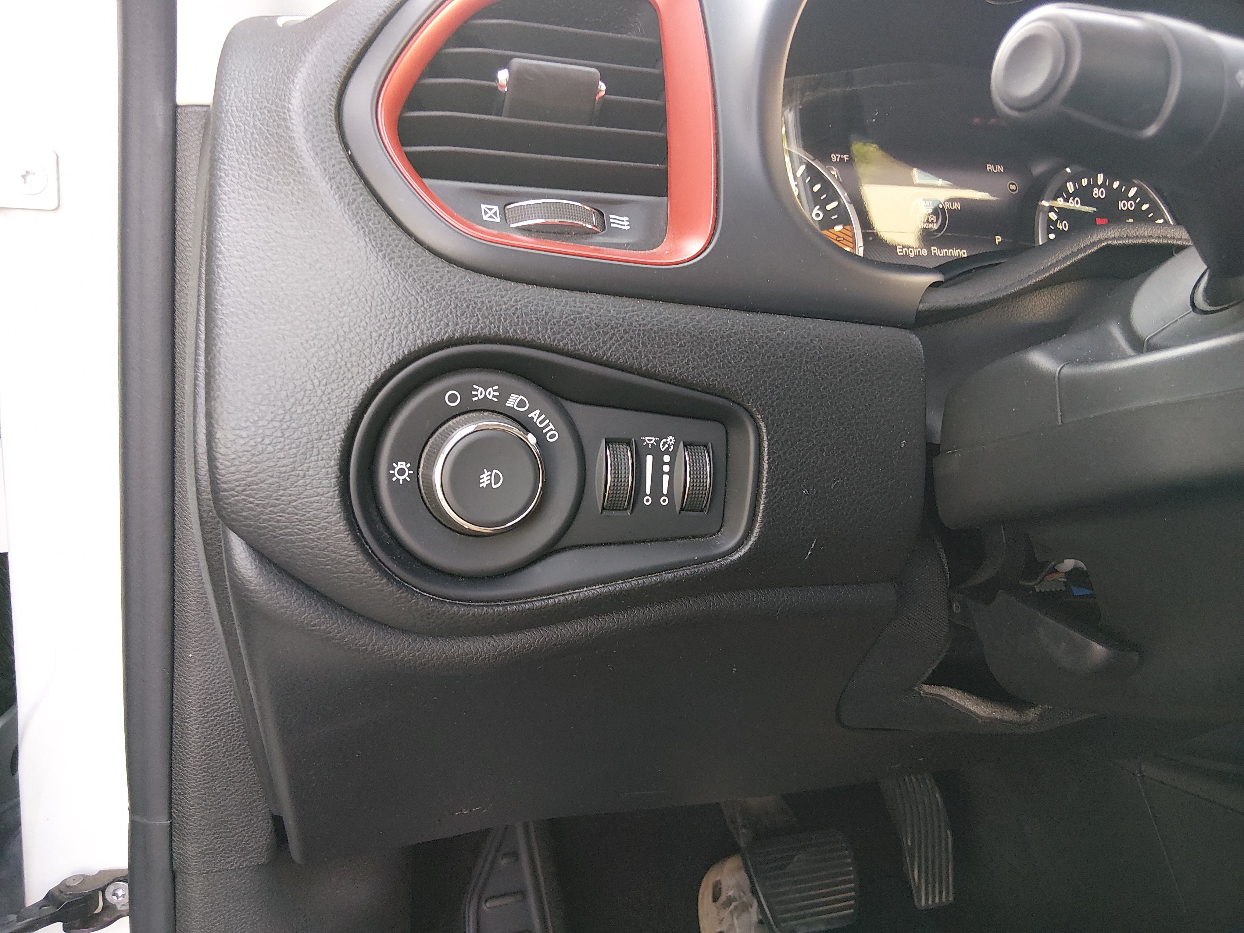 2023 Jeep Renegade Trailhawk - Photo 13