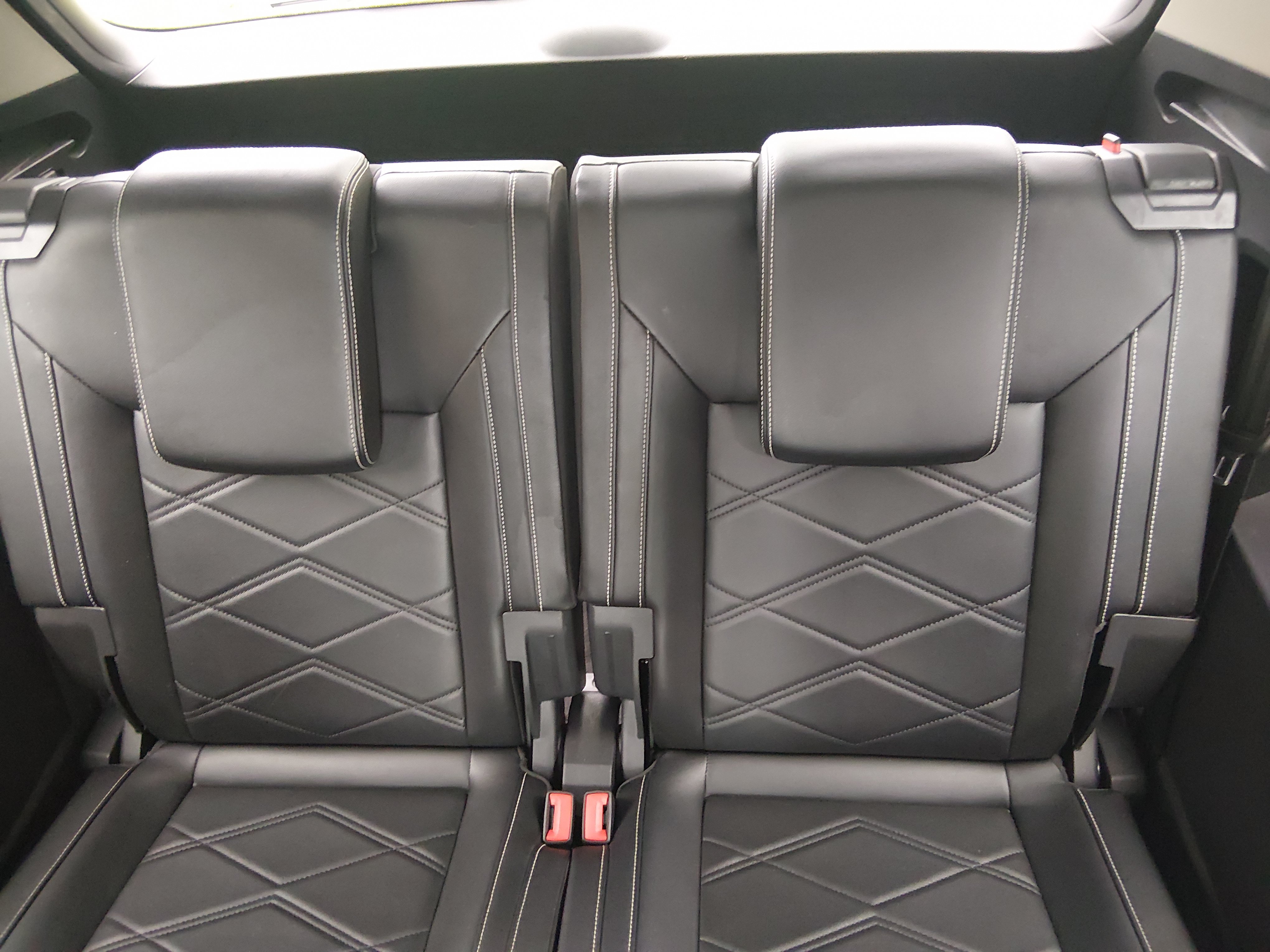 2024 Volkswagen Atlas SE w/Tech - Photo 18
